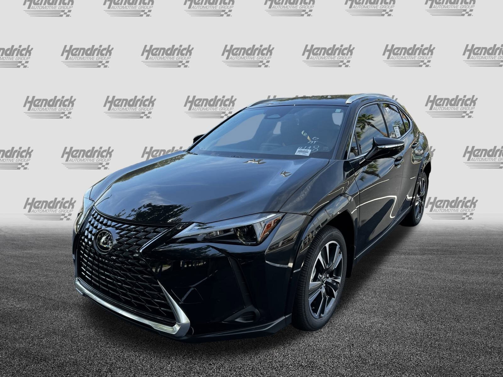2025 Lexus UX Premium photo 4