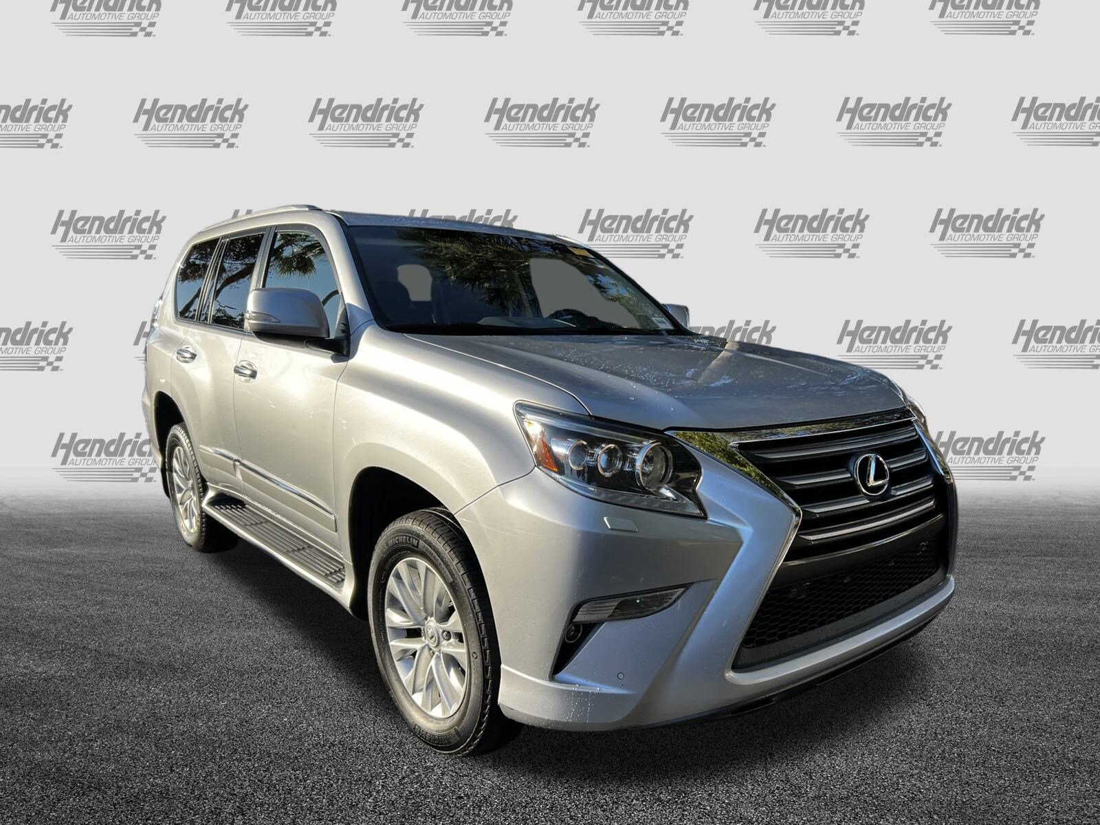 2016 Lexus GX 460 photo 2