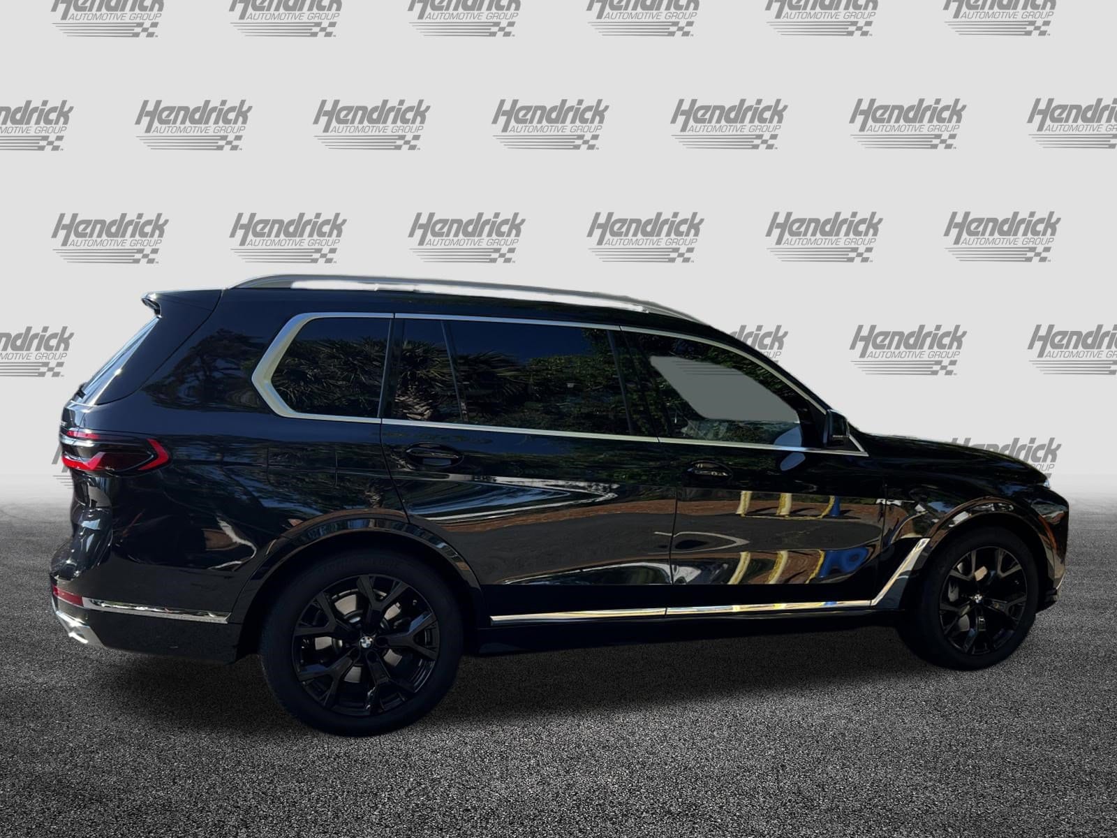 2024 BMW X7 xDrive40i photo 3