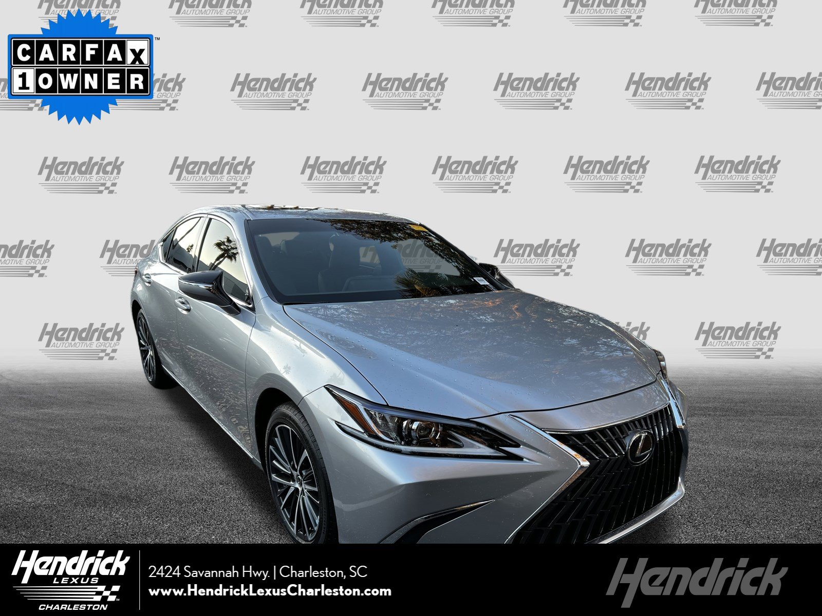 2024 Lexus ES 350's photo