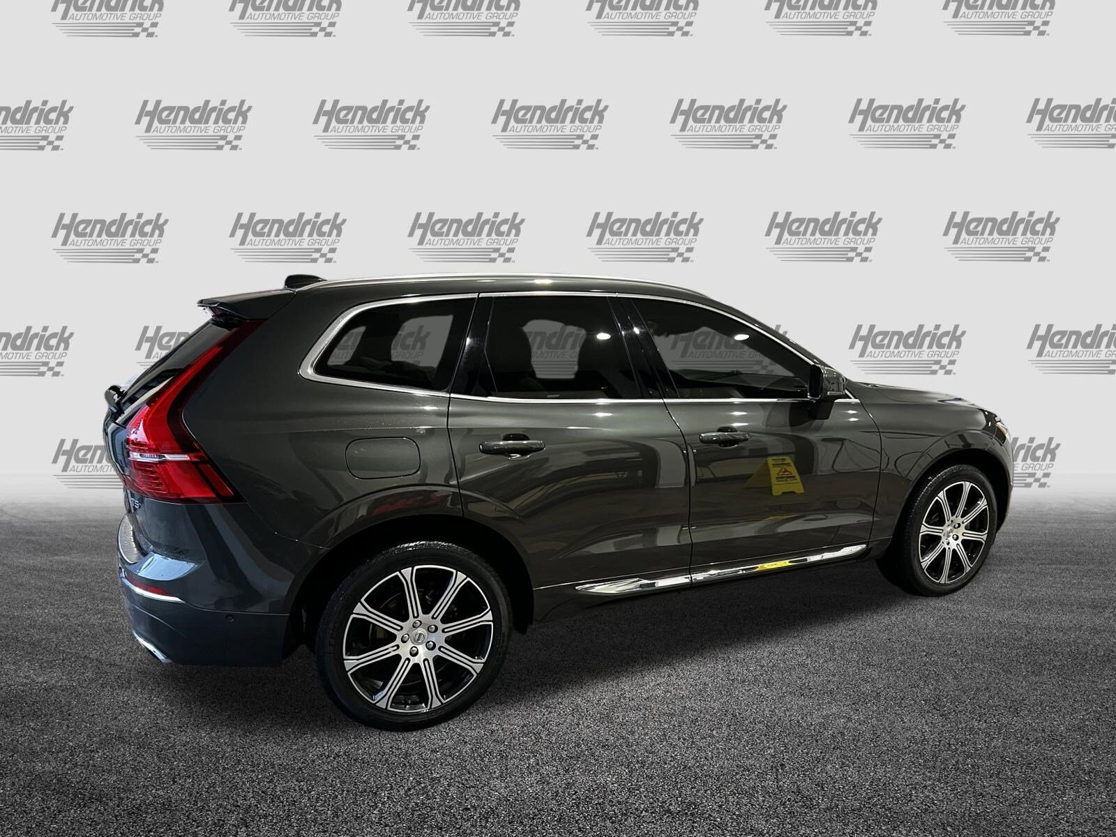 2021 Volvo XC60 Inscription photo 3