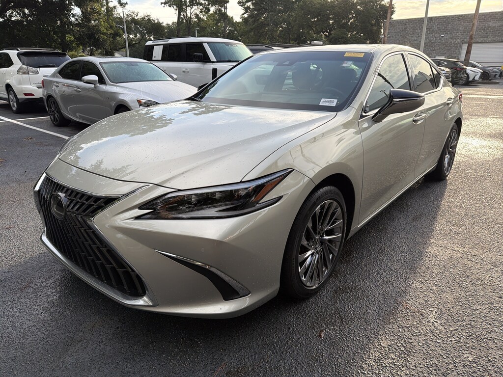 Used 2024 Lexus ES ES 300h Ultra Luxury Sedan