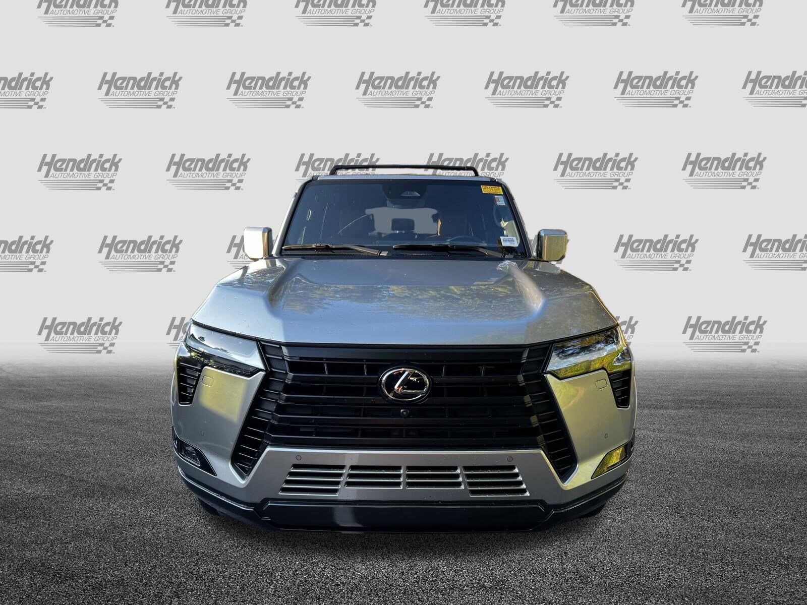 2024 Lexus GX 550 Luxury photo 2