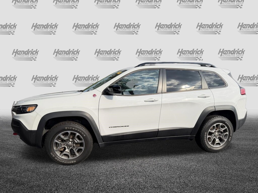 Used 2022 Jeep Cherokee Trailhawk SUV