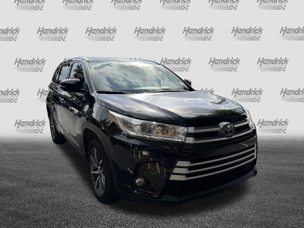 Used 2018 Toyota Highlander XLE SUV