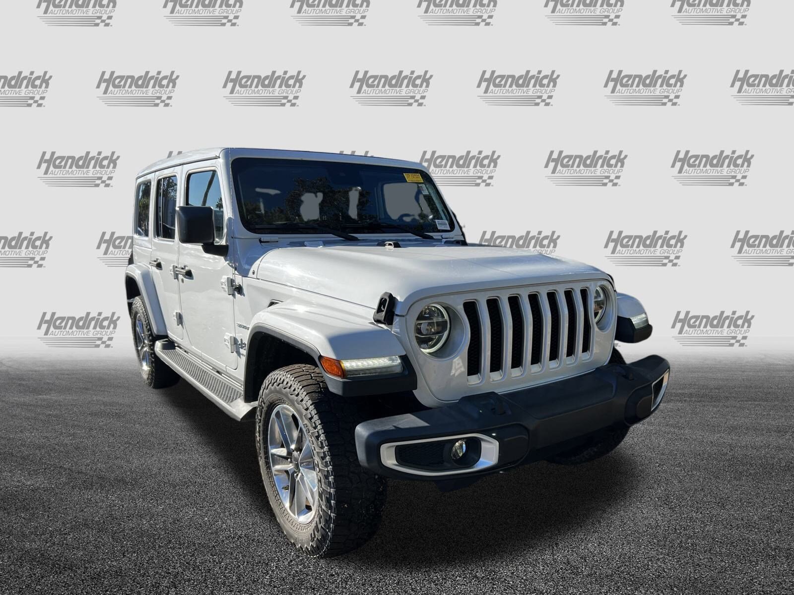 2021 Jeep Wrangler Unlimited Sahara photo 2
