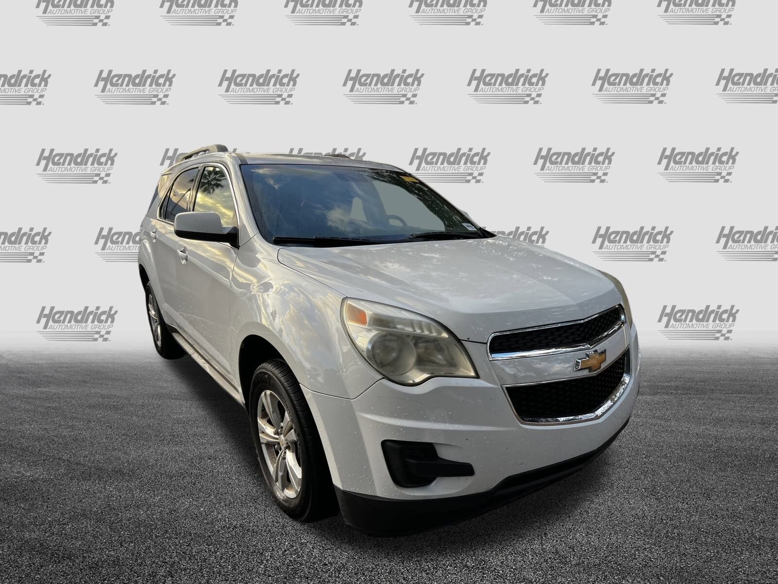 2015 Chevrolet Equinox LT photo 2