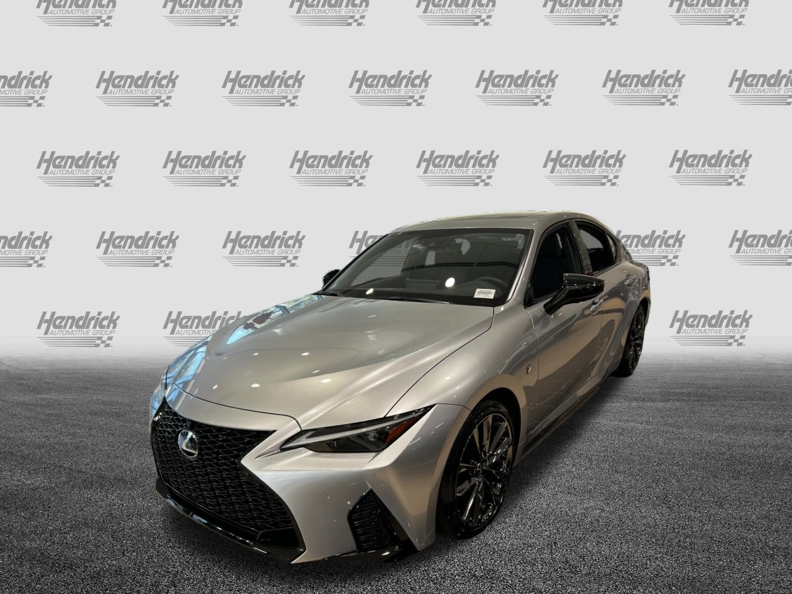2025 Lexus IS 350 F SPORT photo 4