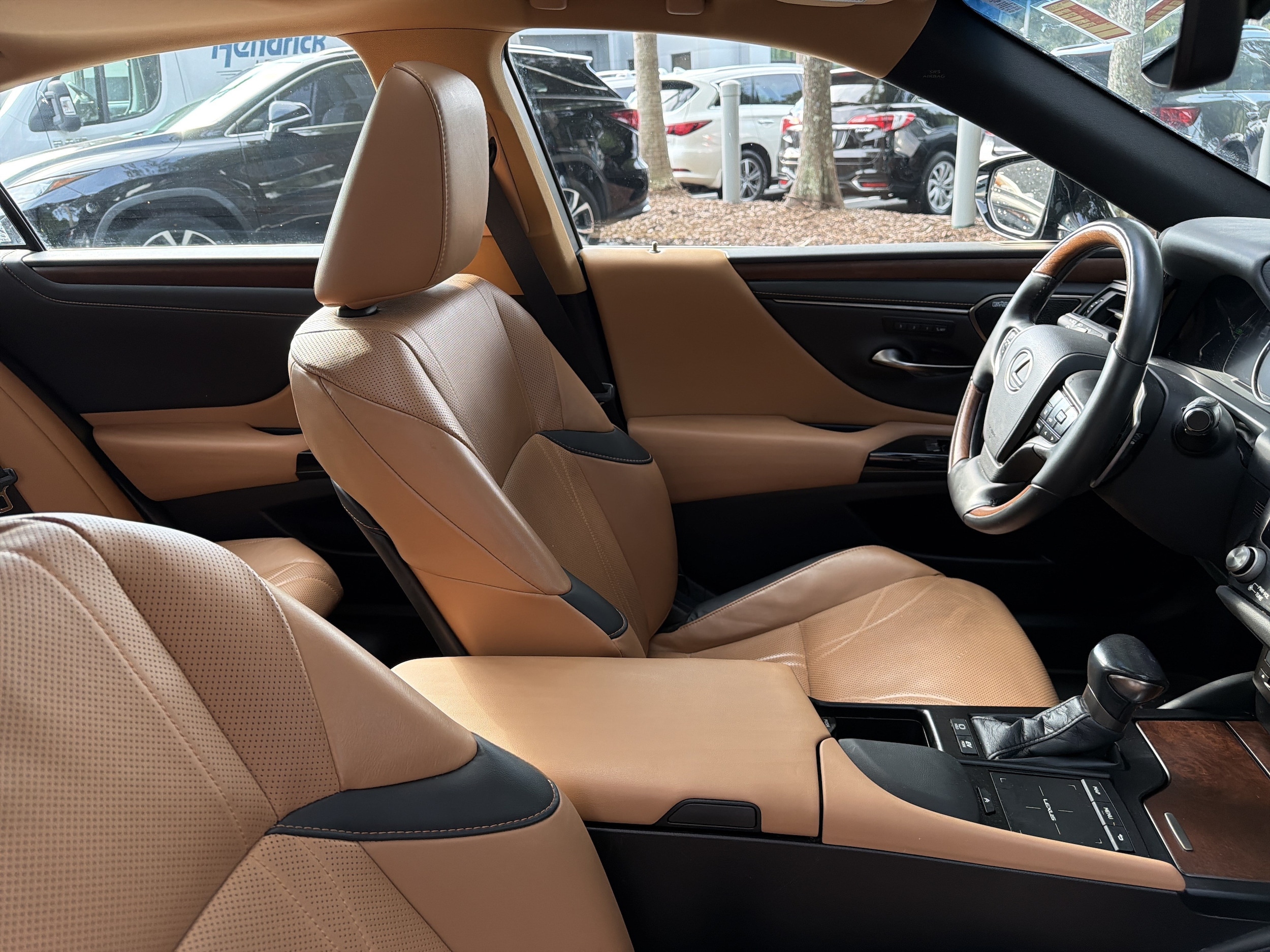 2022 Lexus ES Hybrid 40