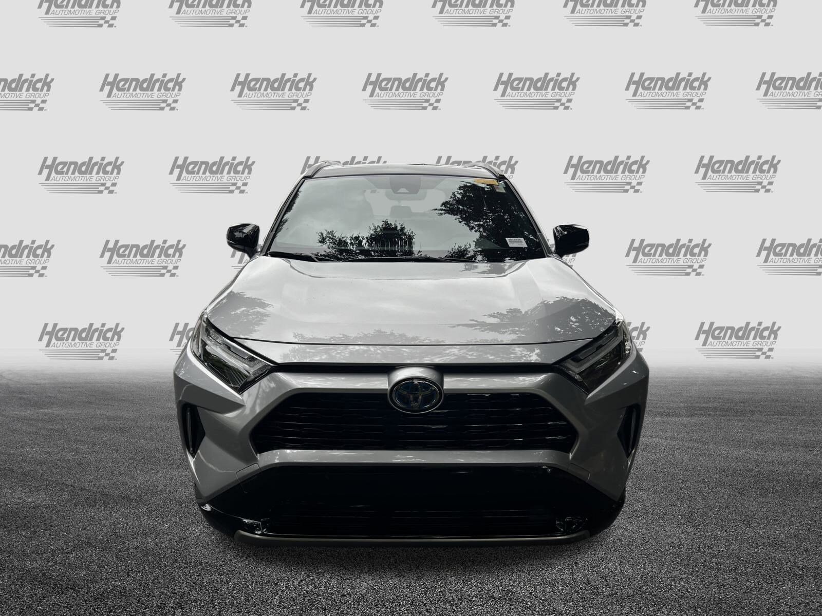 2023 Toyota RAV4 Hybrid XSE photo 3