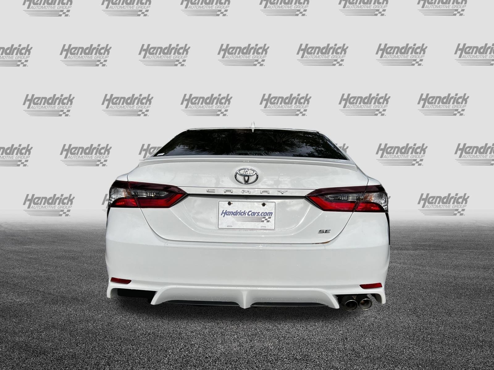 2023 Toyota Camry SE photo 6