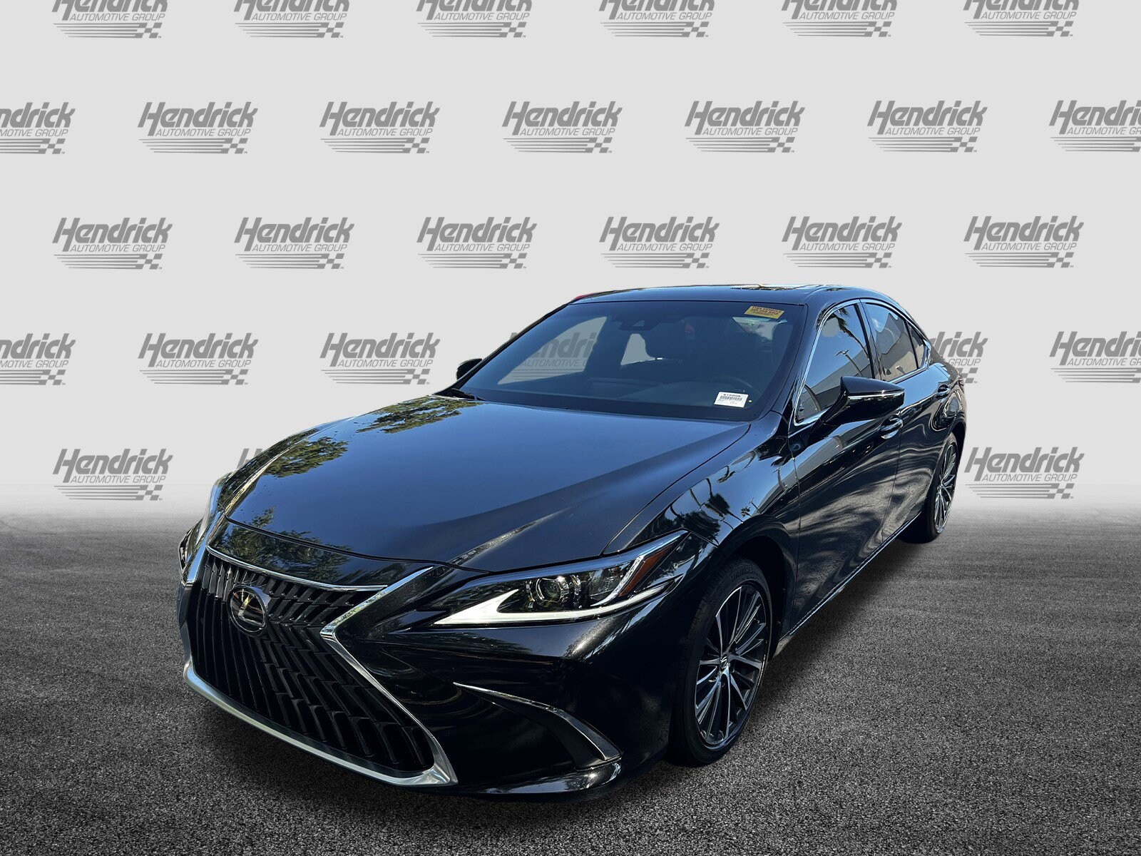 2024 Lexus ES 300h Premium photo 4