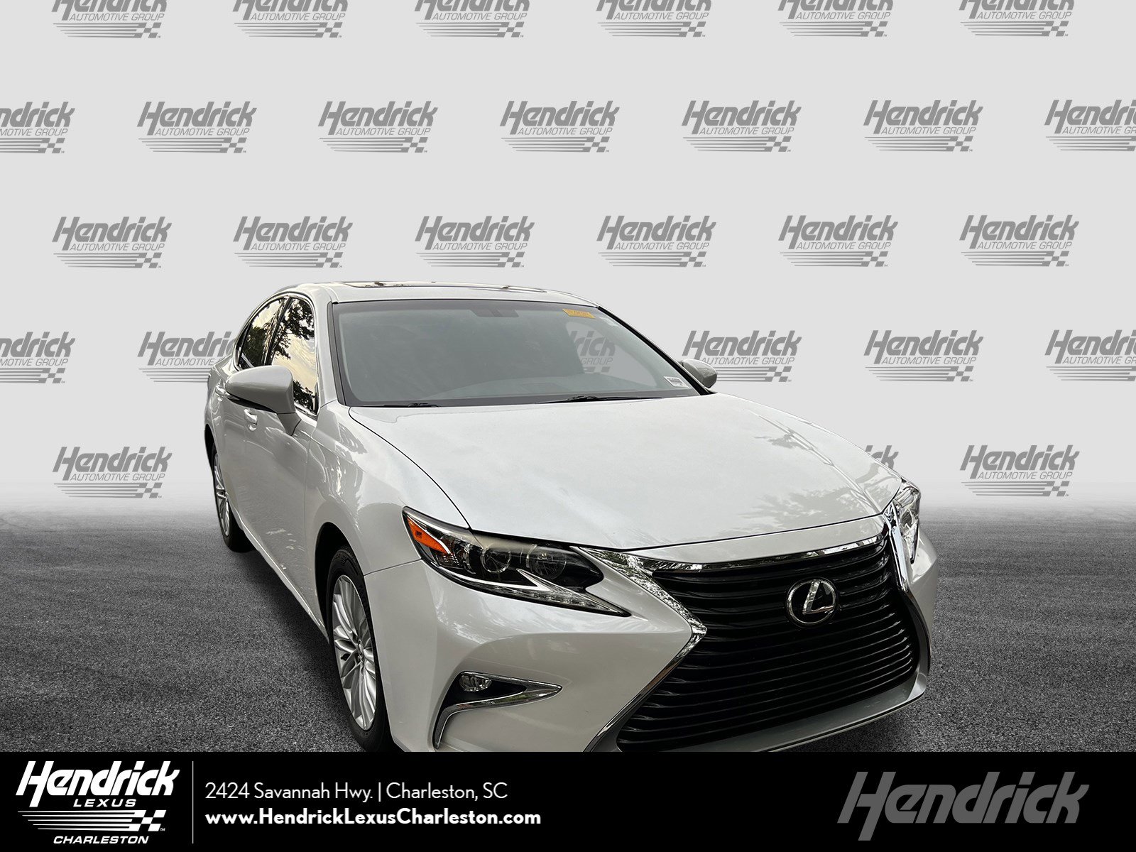 2016 Lexus ES 350 350's photo