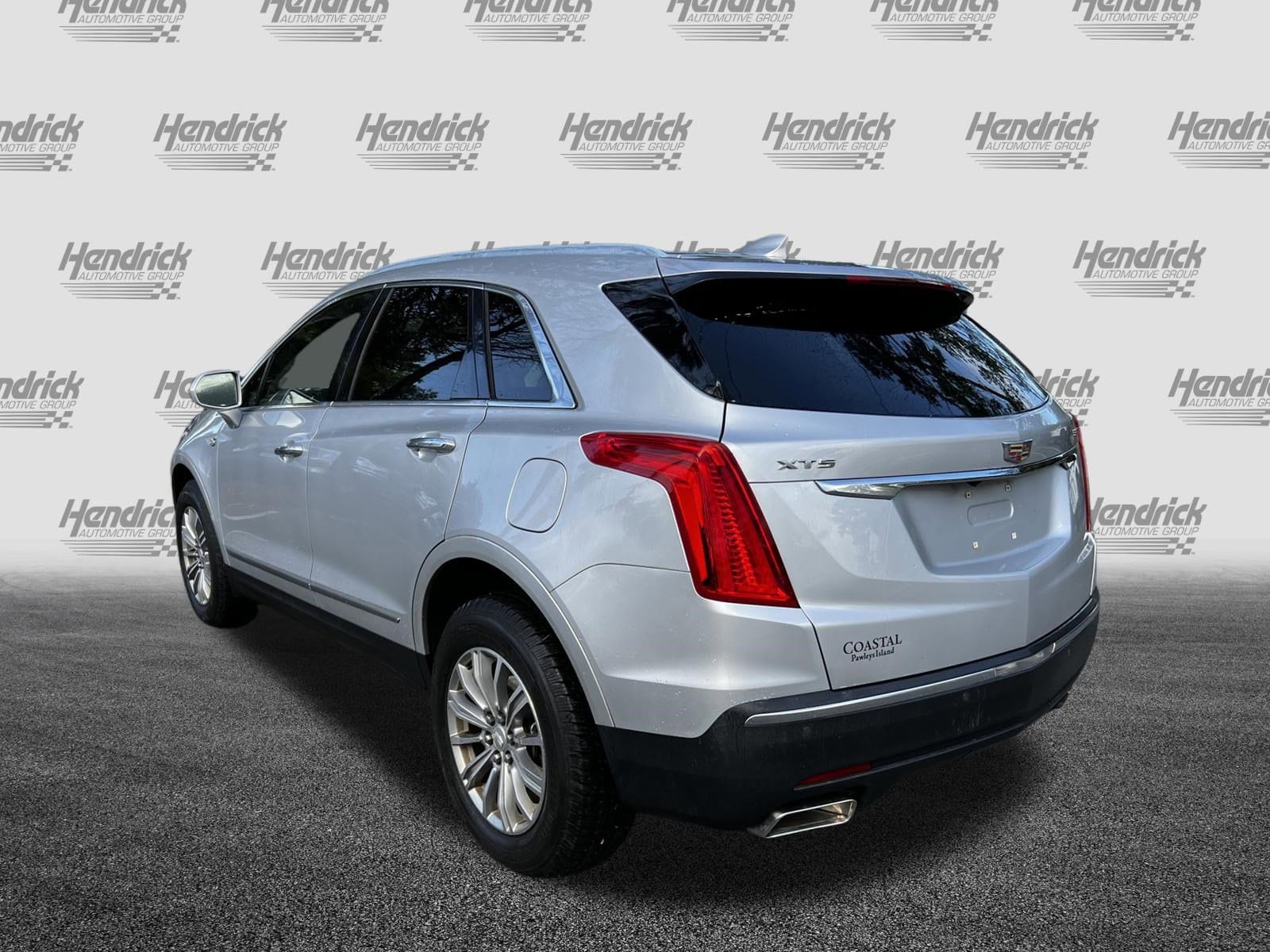 2017 CADILLAC XT5 Luxury FWD photo 5