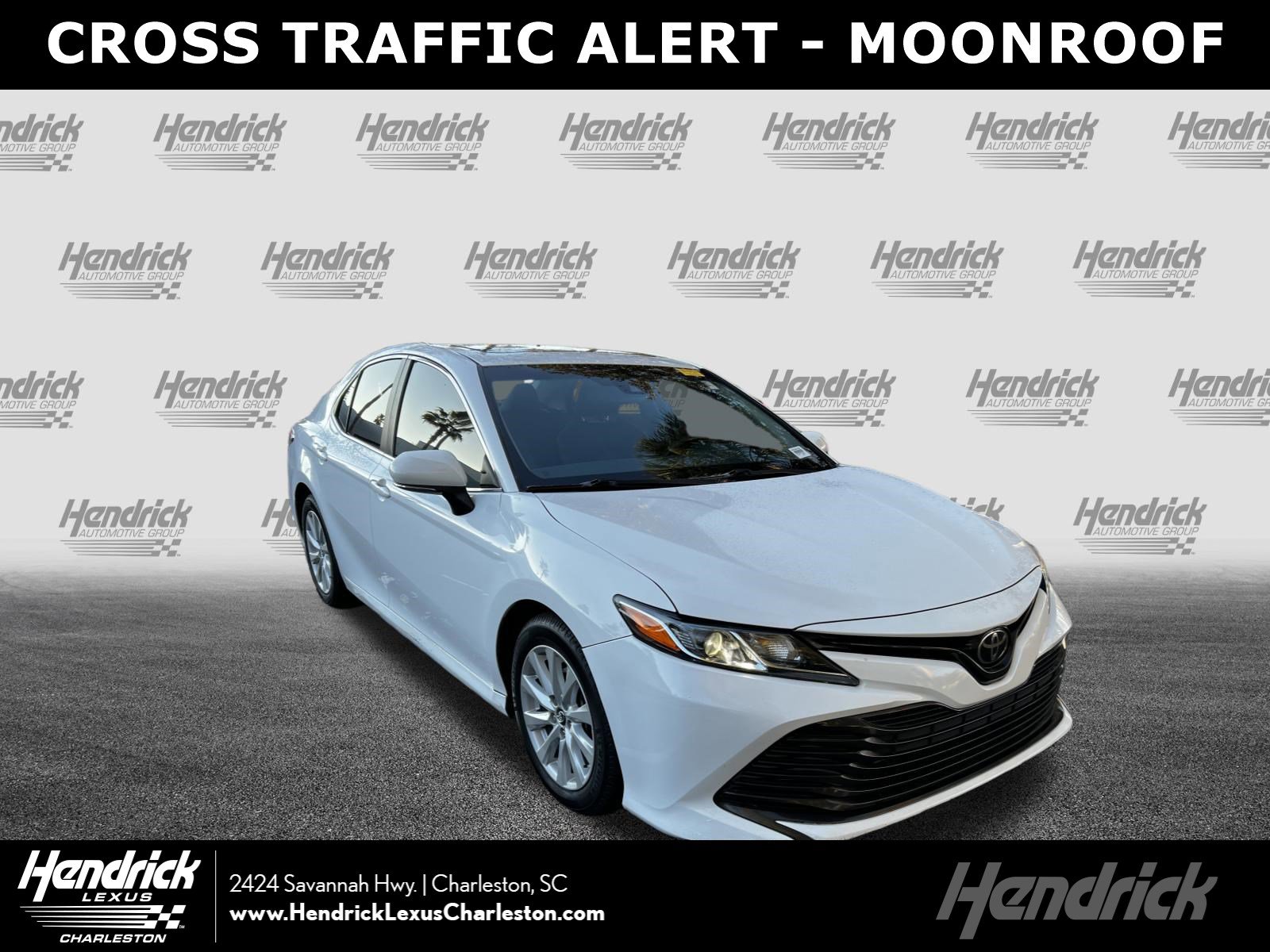 2018 Toyota Camry LE's photo