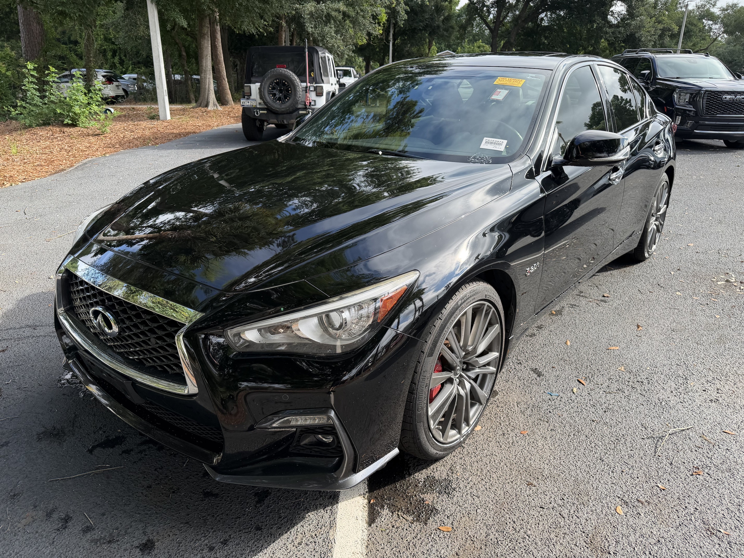 INFINITI Q50 RED SPORT 400