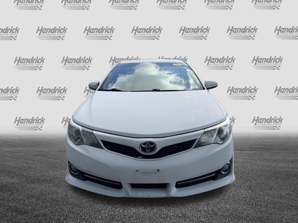 Used 2013 Toyota Camry SE Sedan