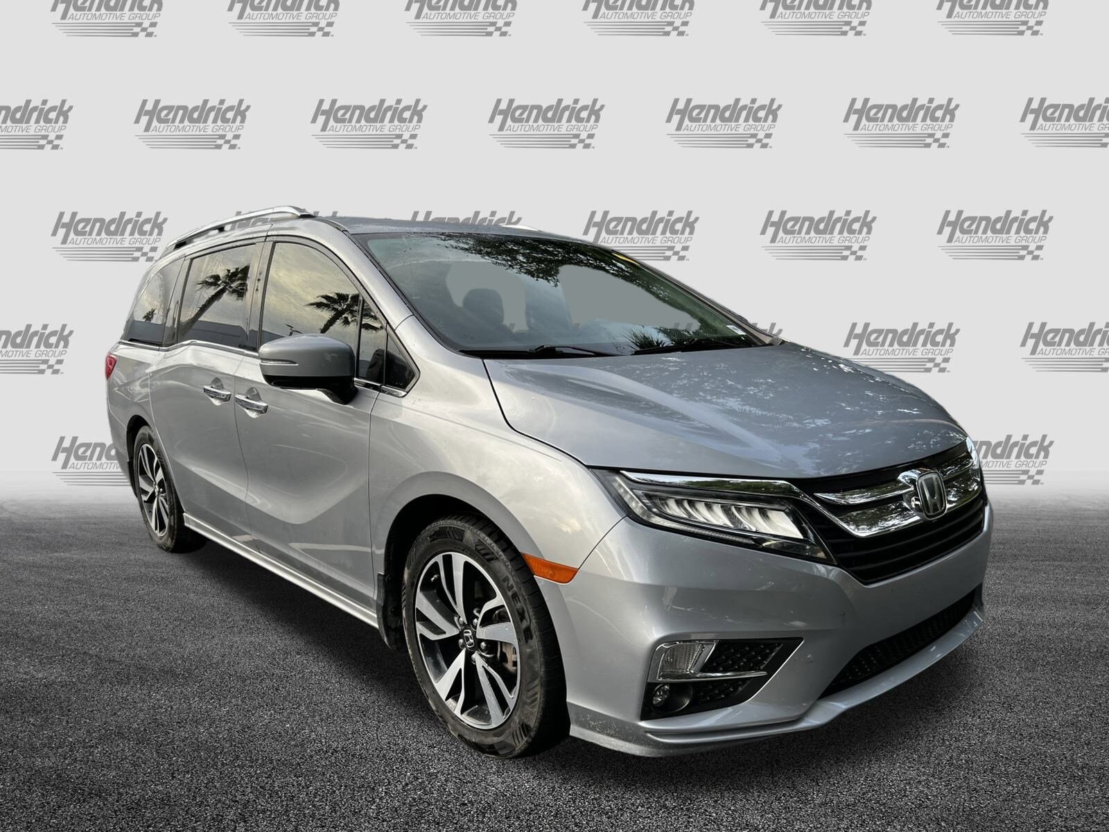 2018 Honda Odyssey Elite photo 2