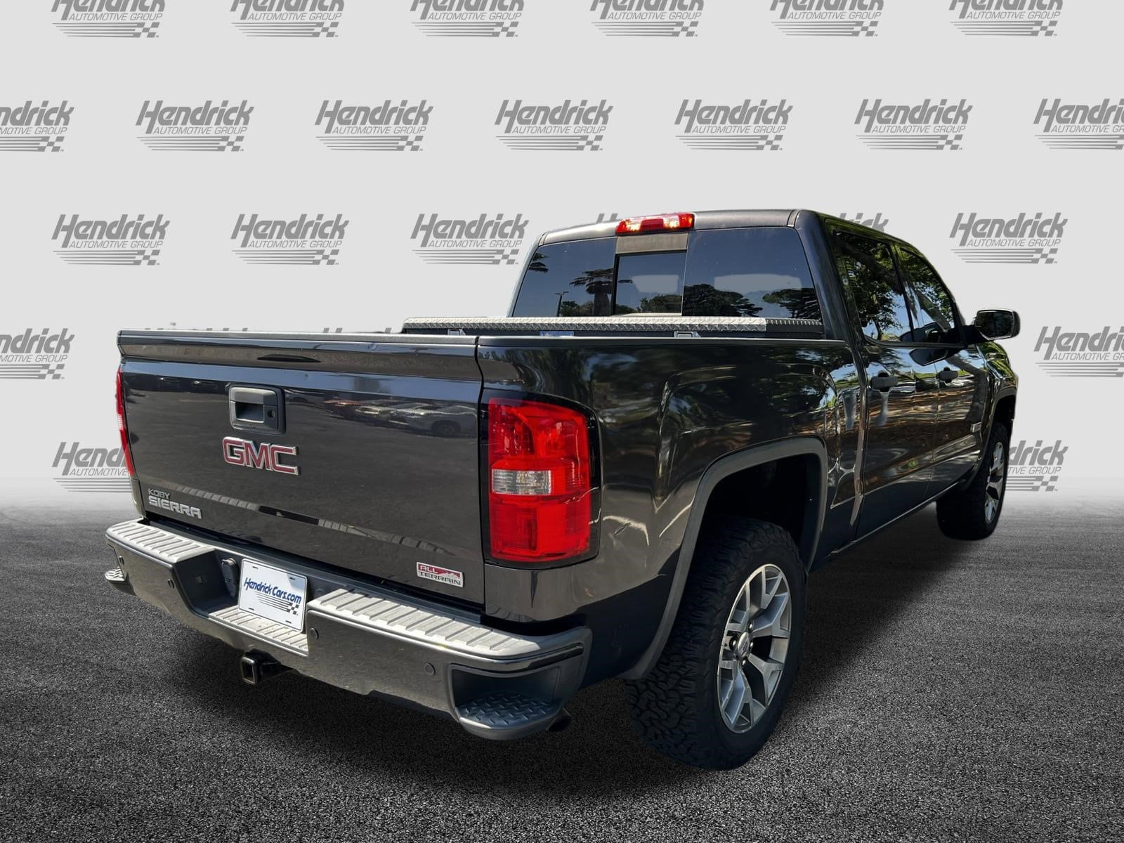 2015 GMC Sierra 1500 SLT photo 3