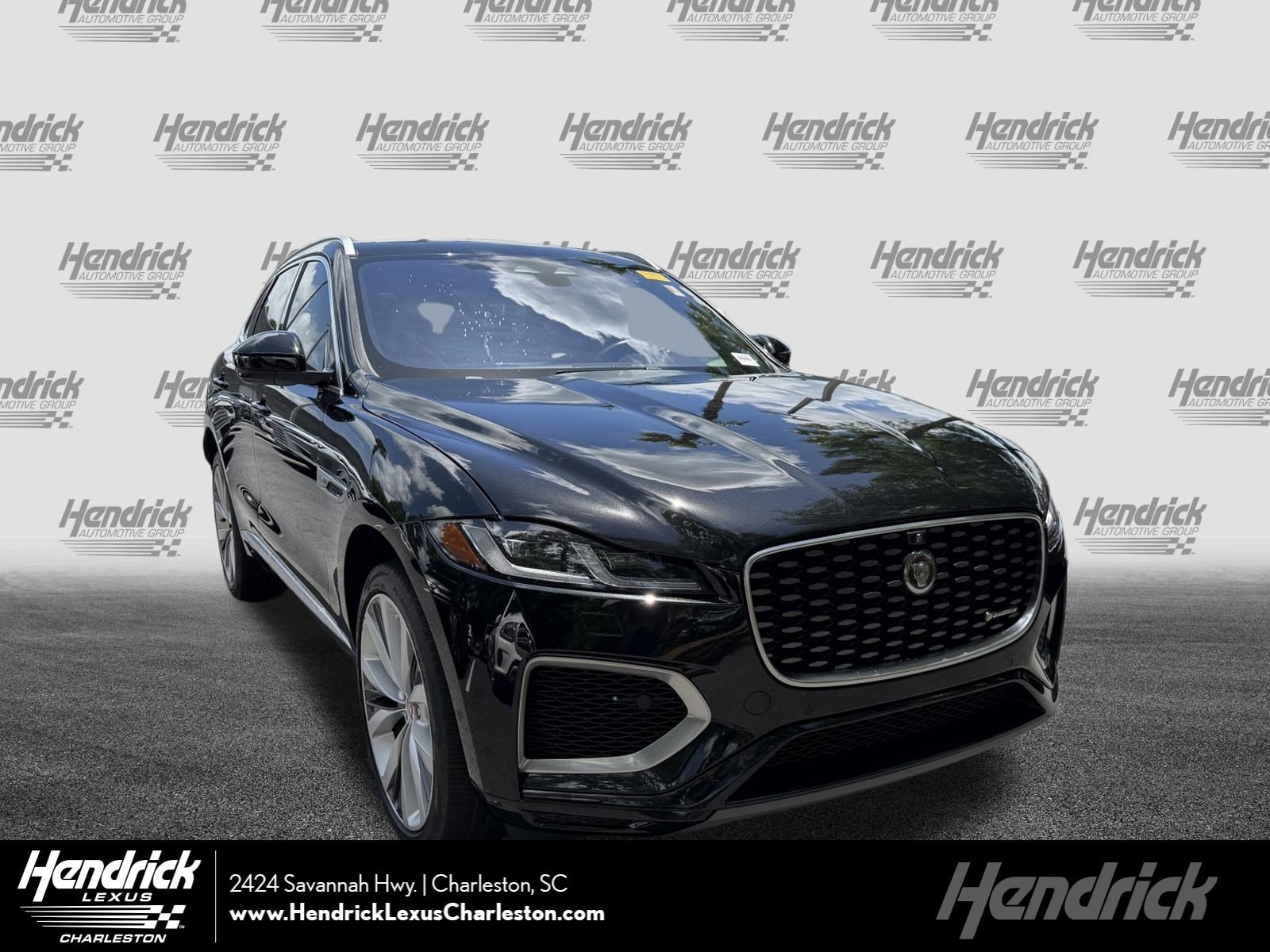 2021 Jaguar F-PACE P400 R-Dynamic S's photo