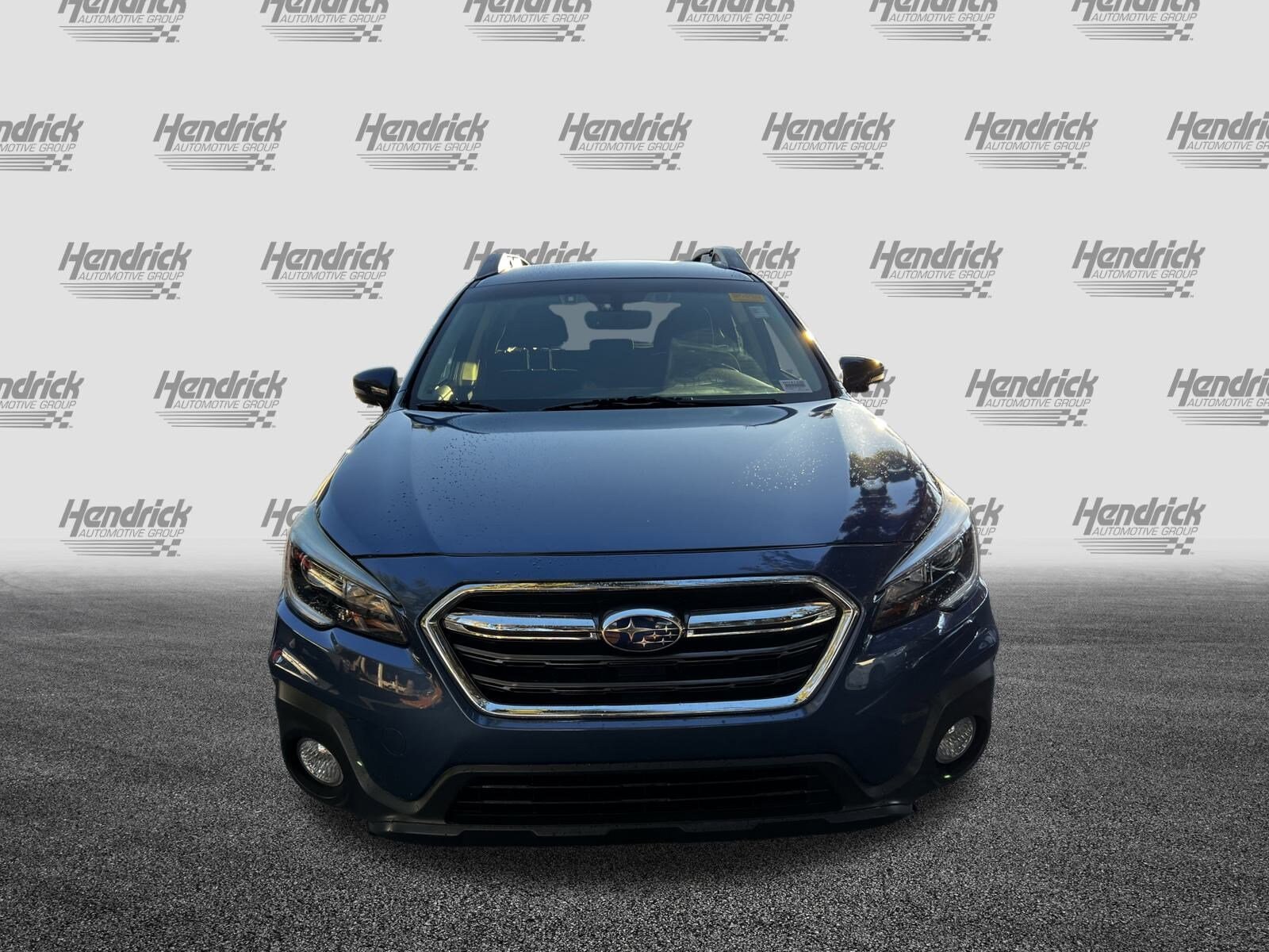 2019 Subaru Outback Premium photo 3