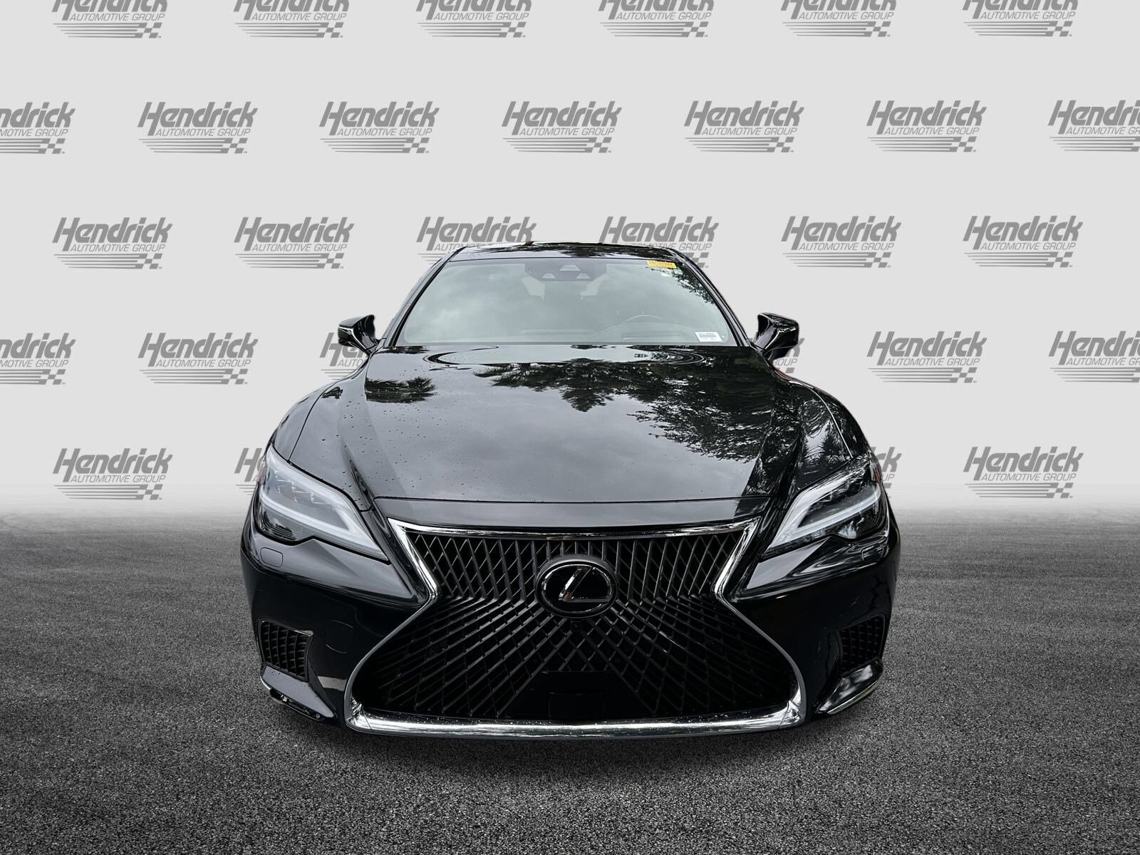 2023 Lexus LS 500h photo 3