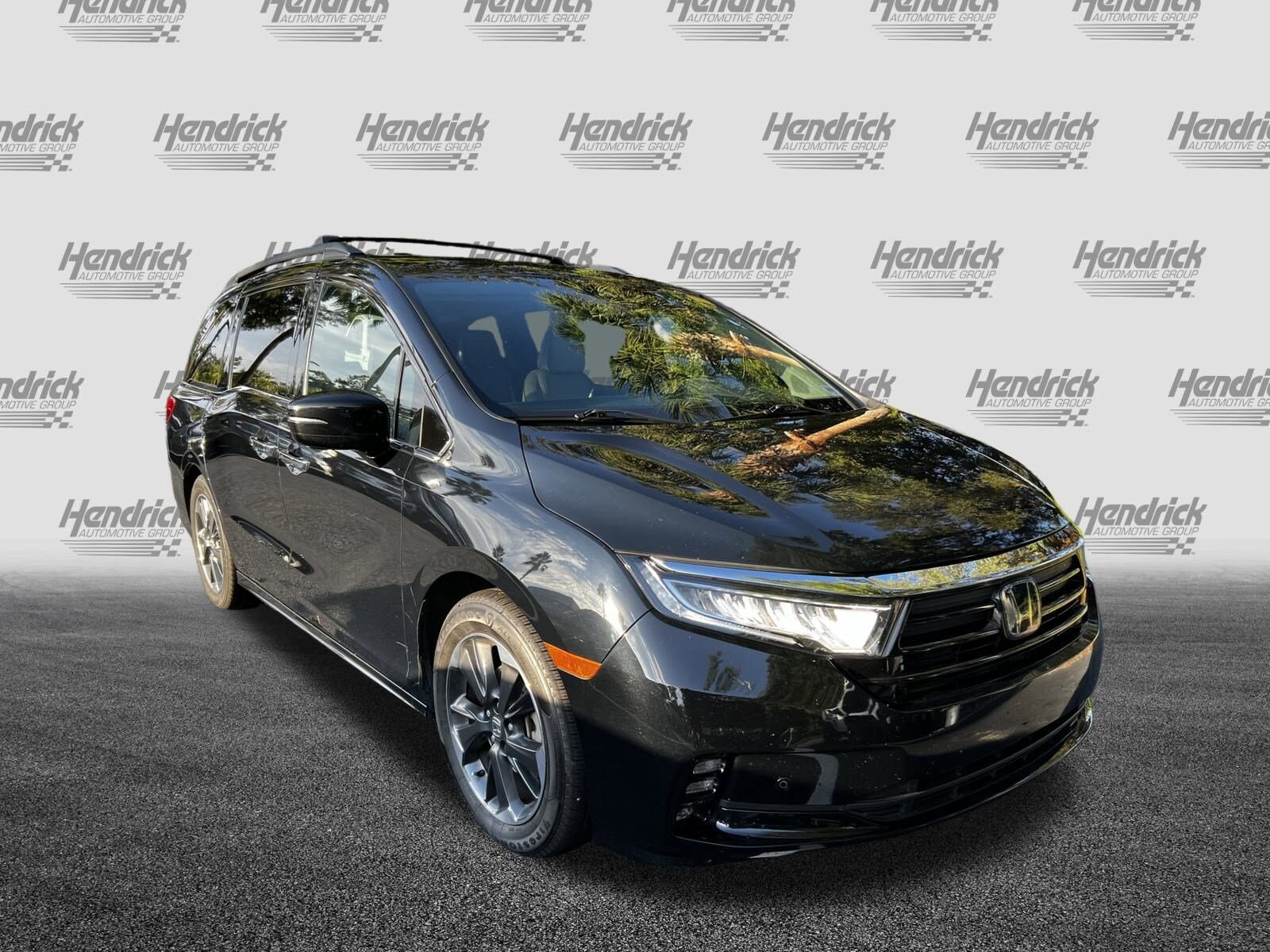2022 Honda Odyssey Elite photo 2