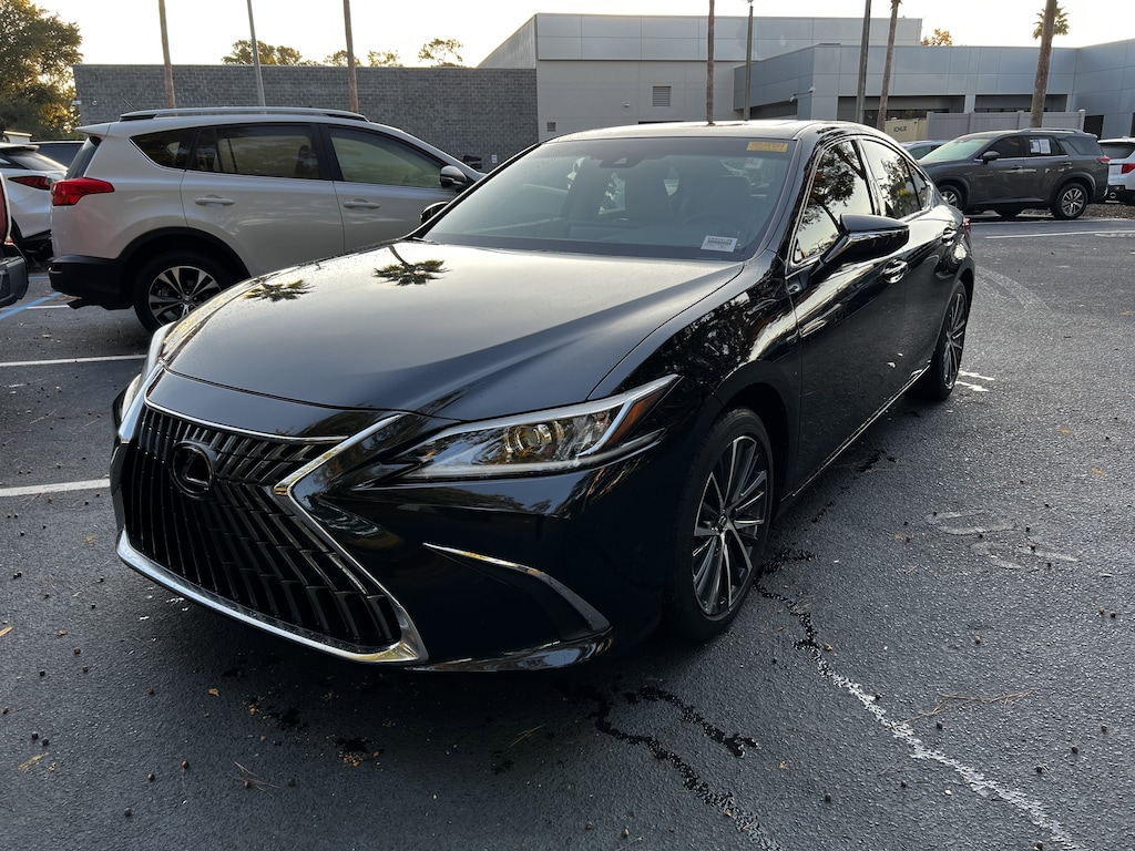 Used 2025 Lexus ES ES 300h Sedan