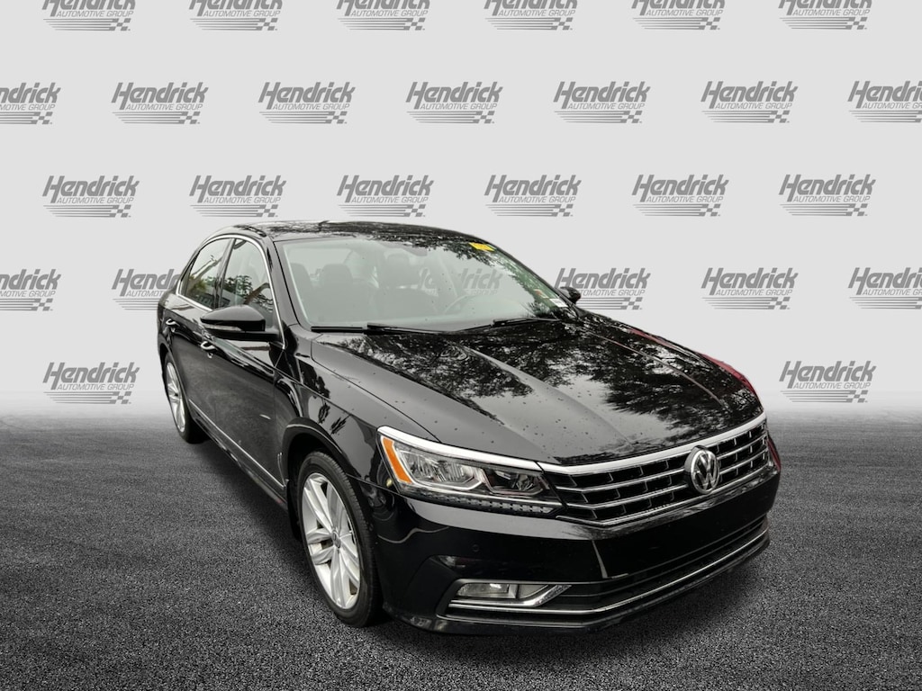 Used 2018 Volkswagen Passat V6 SEL Premium Sedan
