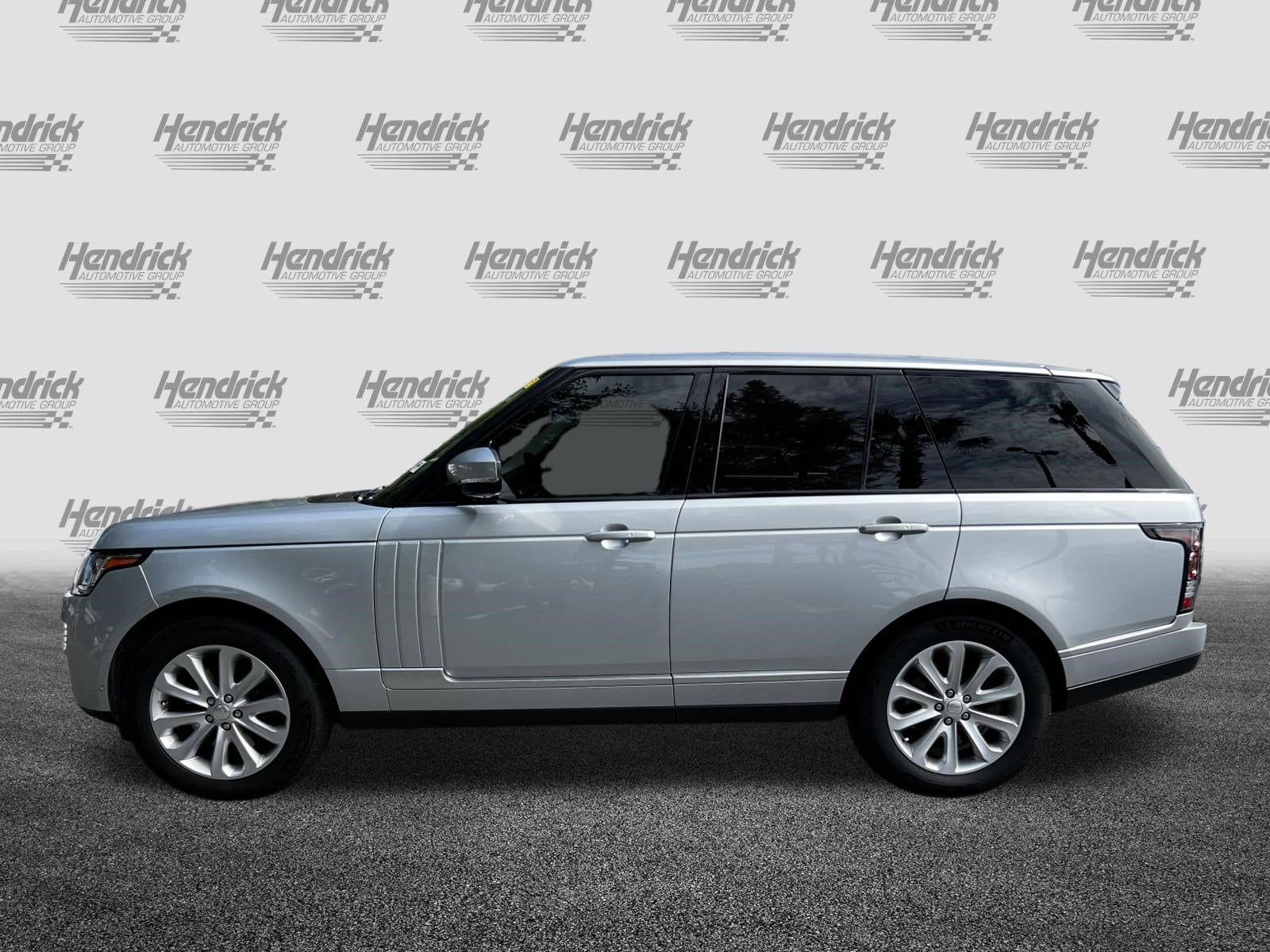 2015 Land Rover Range Rover HSE photo 4