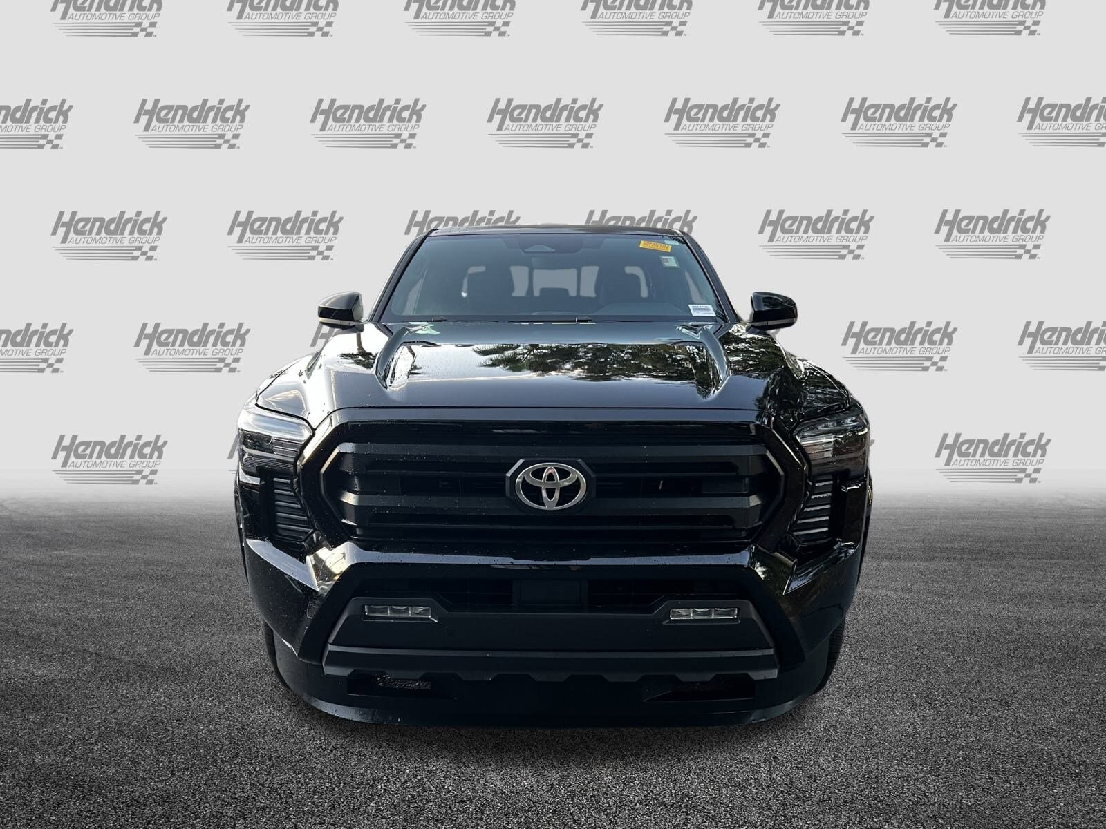 2024 Toyota Tacoma SR5 photo 3