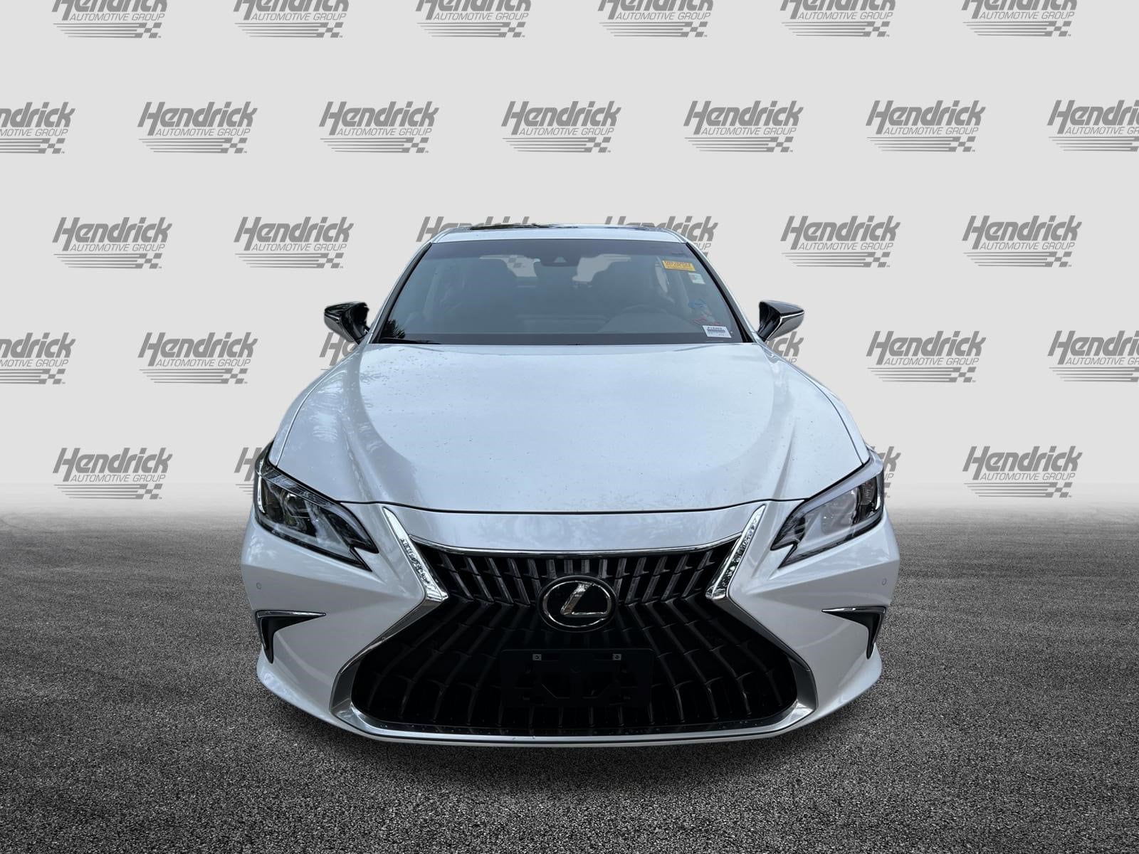 2024 LEXUS ES 350 photo 2