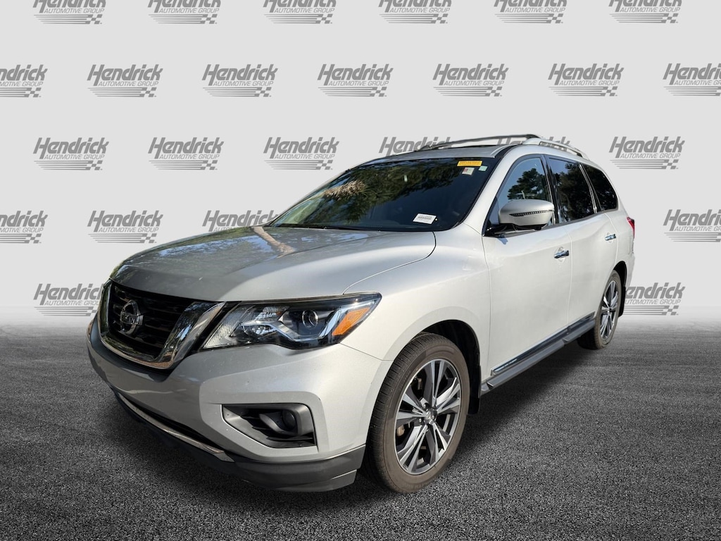 Used 2017 Nissan Pathfinder Platinum SUV