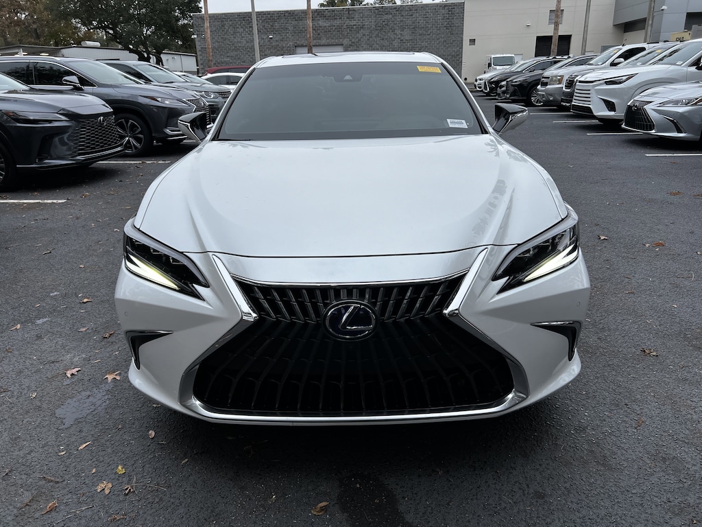 Used 2022 Lexus ES ES 300h Ultra Luxury Sedan