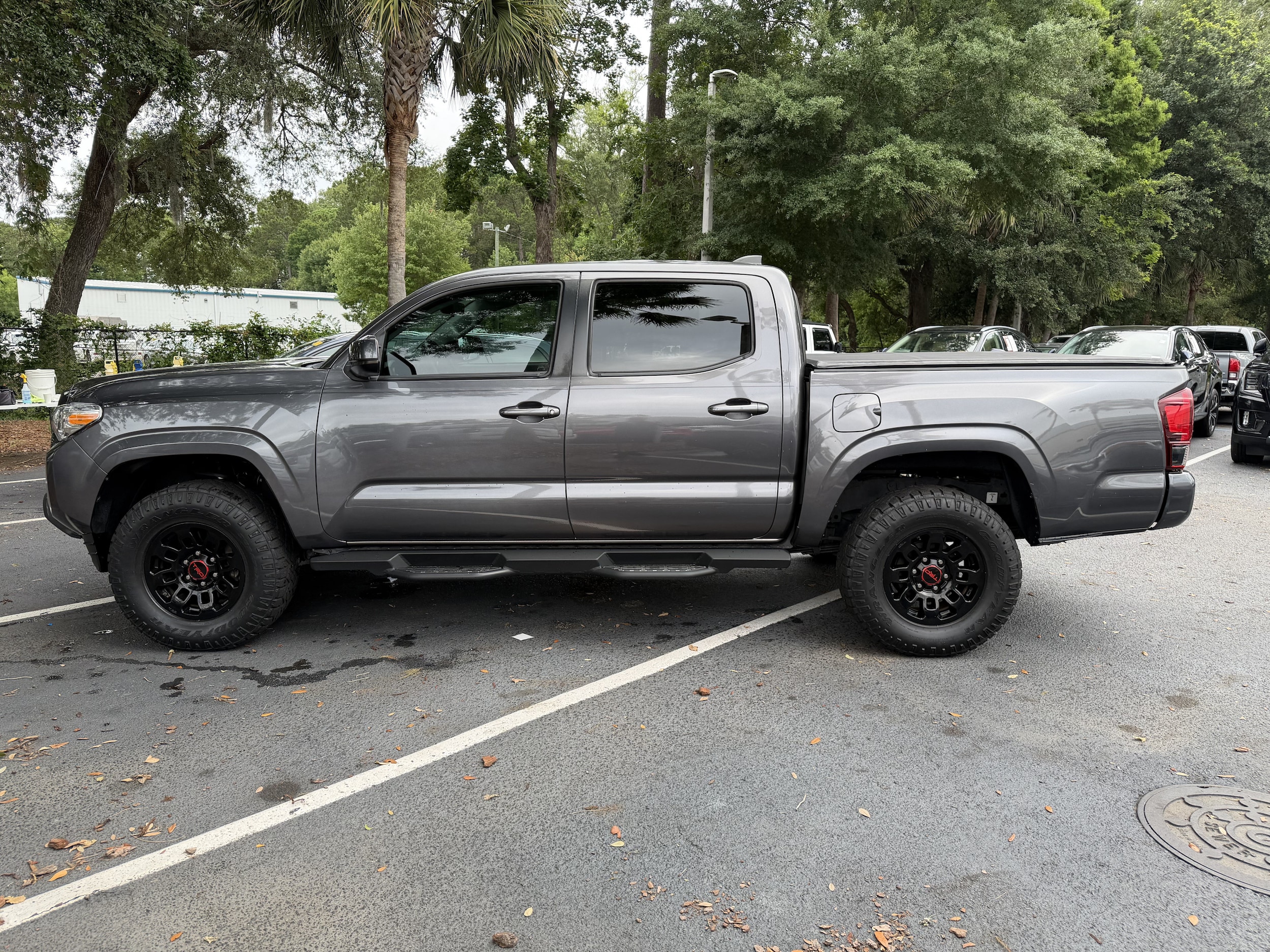Toyota Tacoma 2WD SR