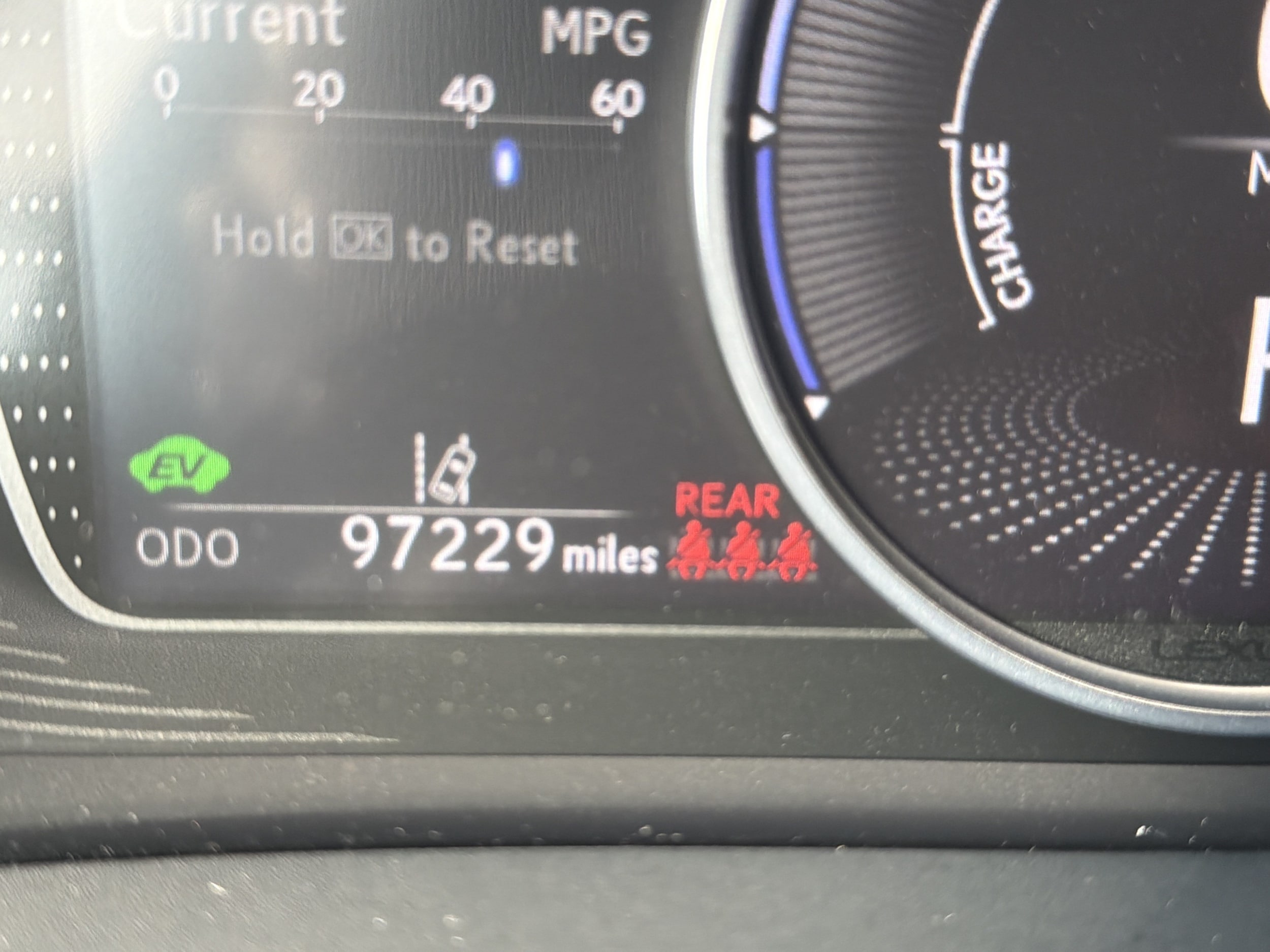 2022 Lexus ES Hybrid 18