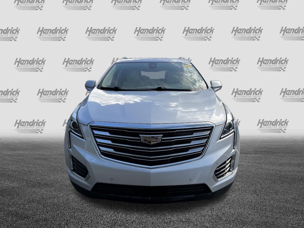 Used 2017 CADILLAC XT5 Luxury FWD SUV