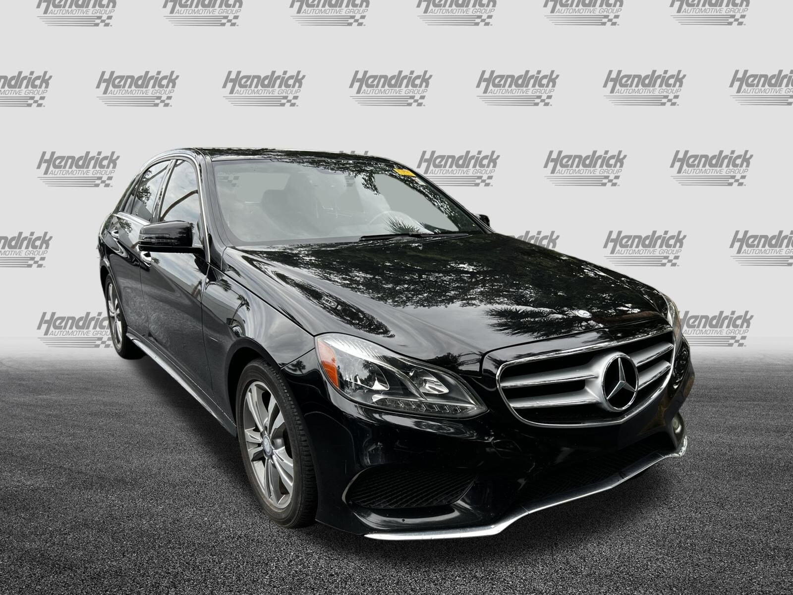 2015 Mercedes Benz E 250 BlueTEC photo 2