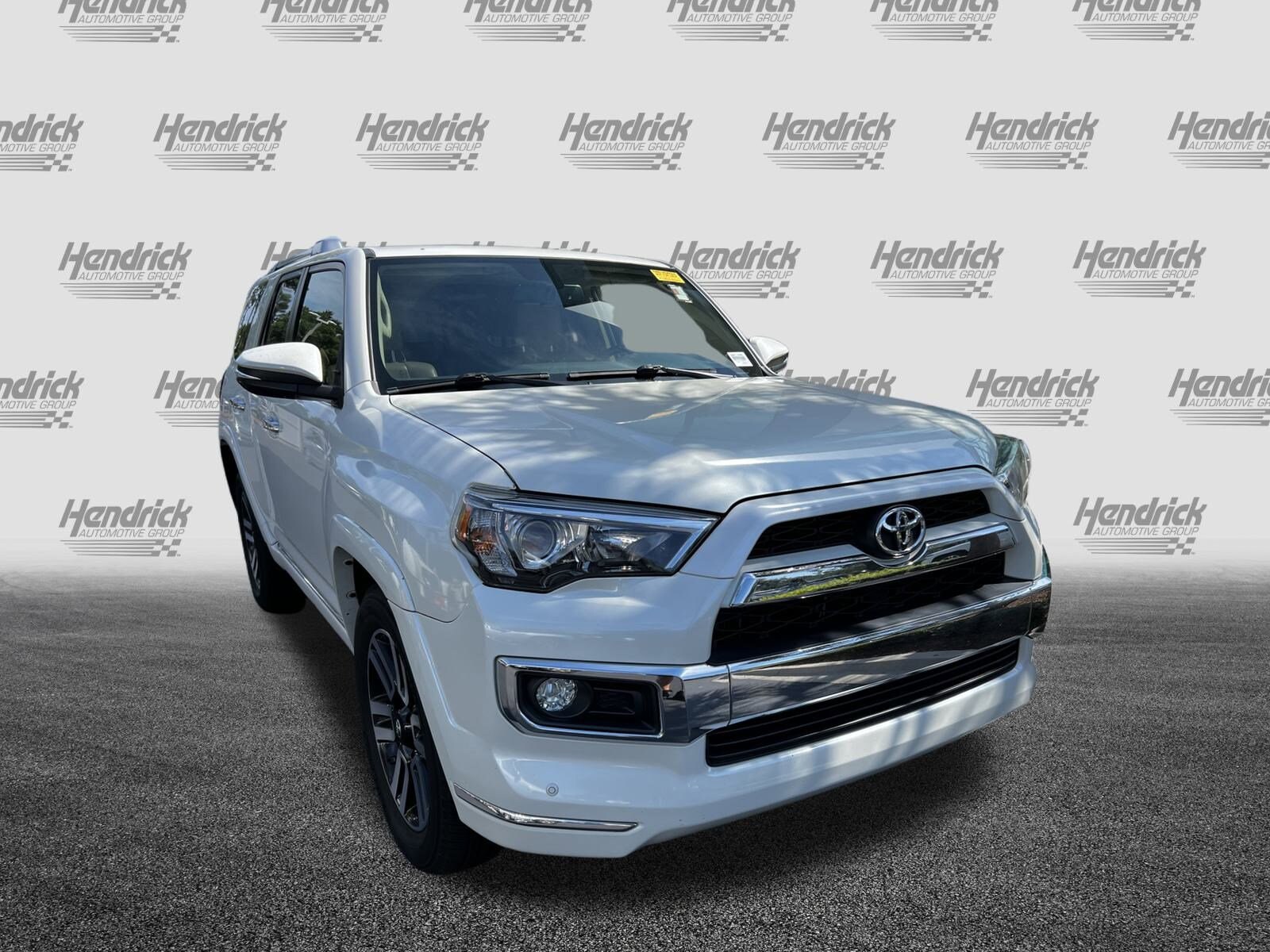 2017 Toyota 4Runner Limited photo 2