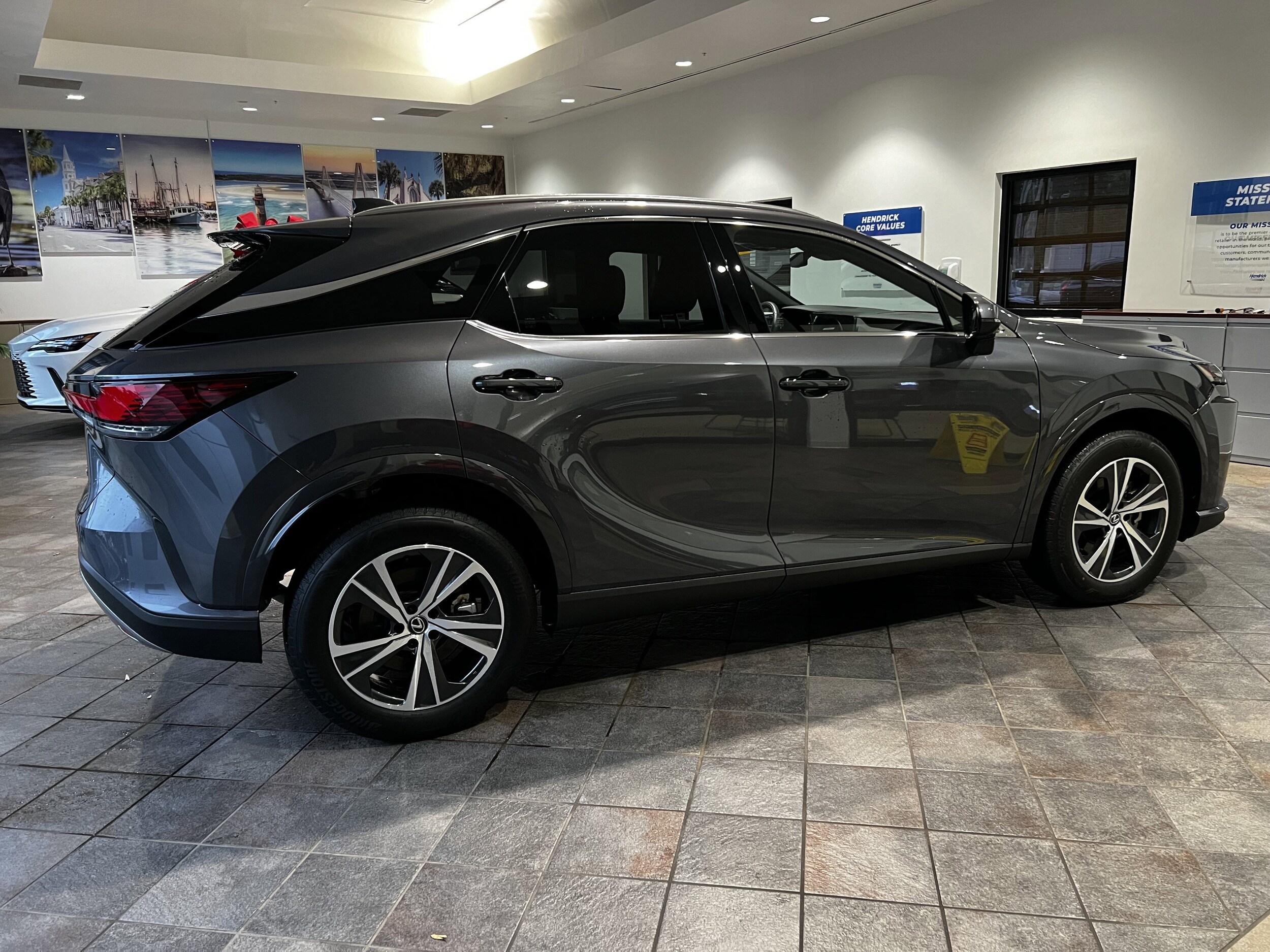 2025 LEXUS RX RX 350 Premium photo 3