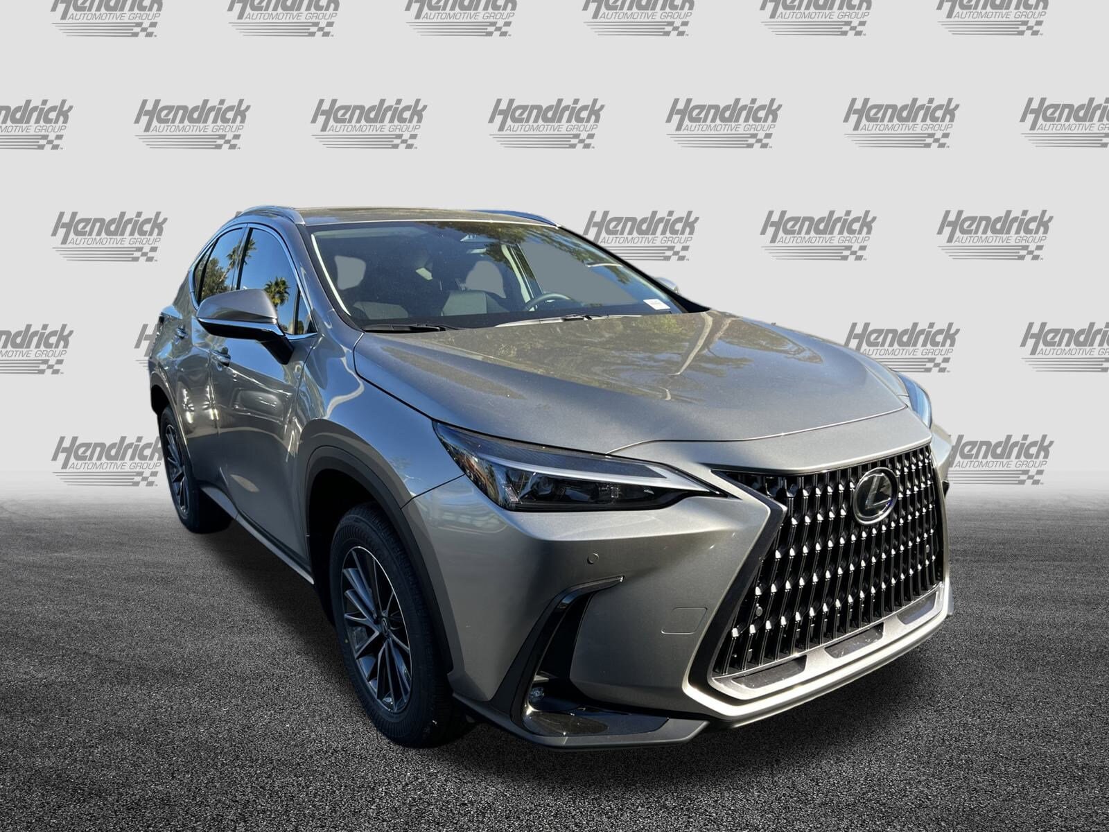 2026 Lexus NX 350 photo 2