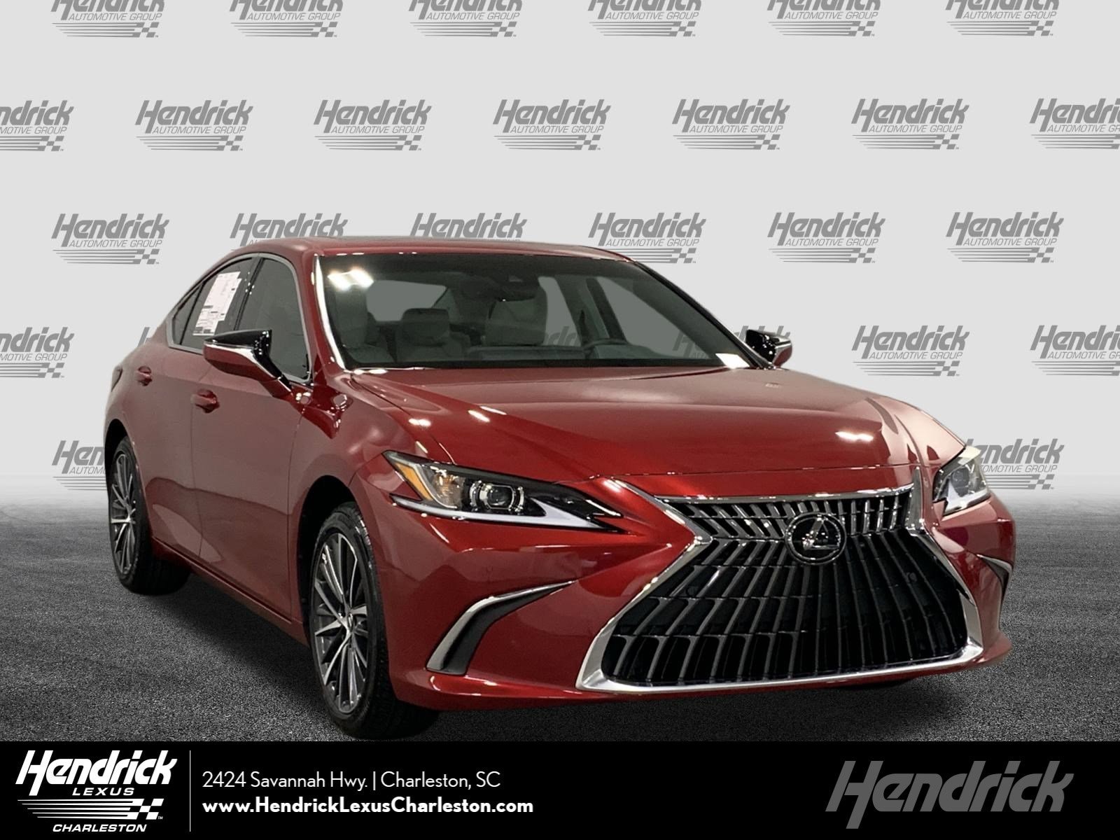 2025 Lexus ES 350's photo