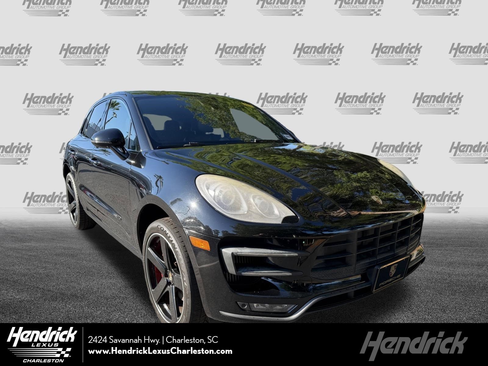 2016 Porsche Macan Turbo's photo