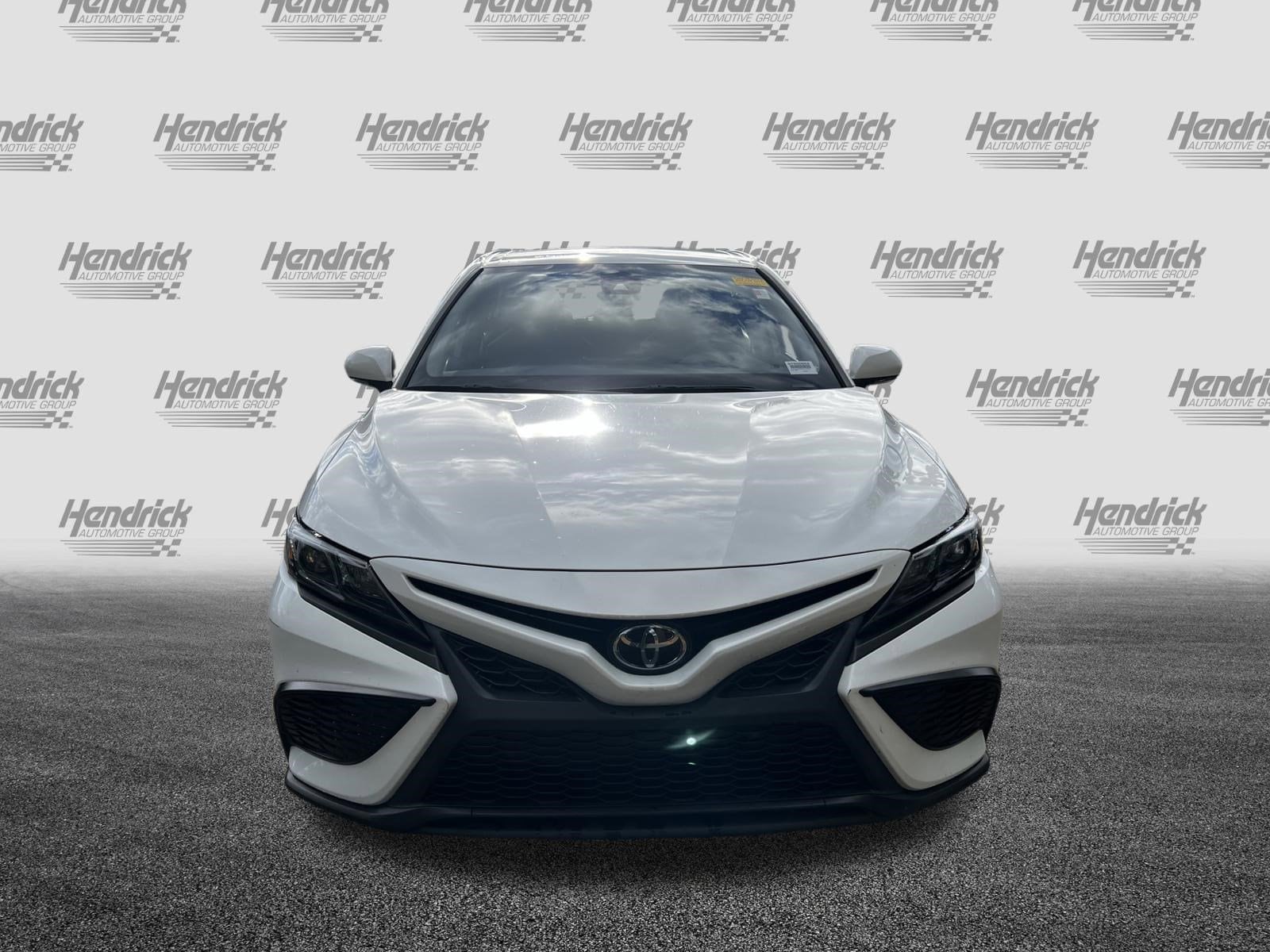 2023 Toyota Camry SE photo 2