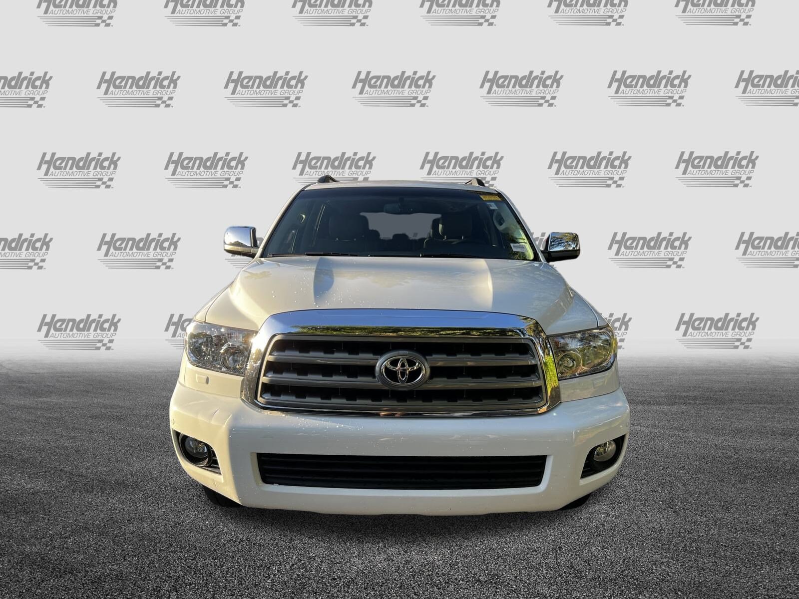 2017 Toyota Sequoia Limited photo 3