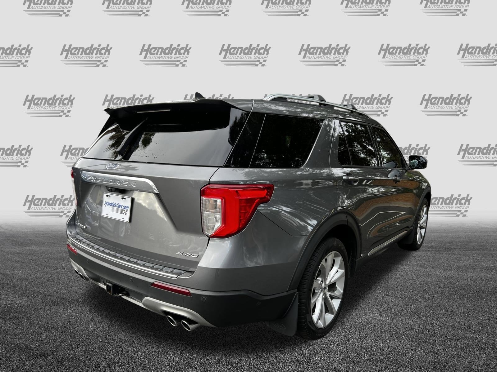 2021 Ford Explorer Platinum photo 6