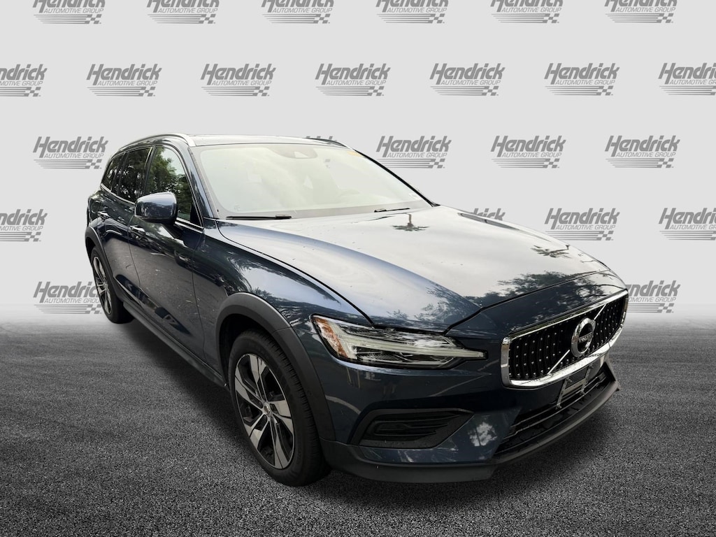 Used 2020 Volvo V60 Cross Country Wagon