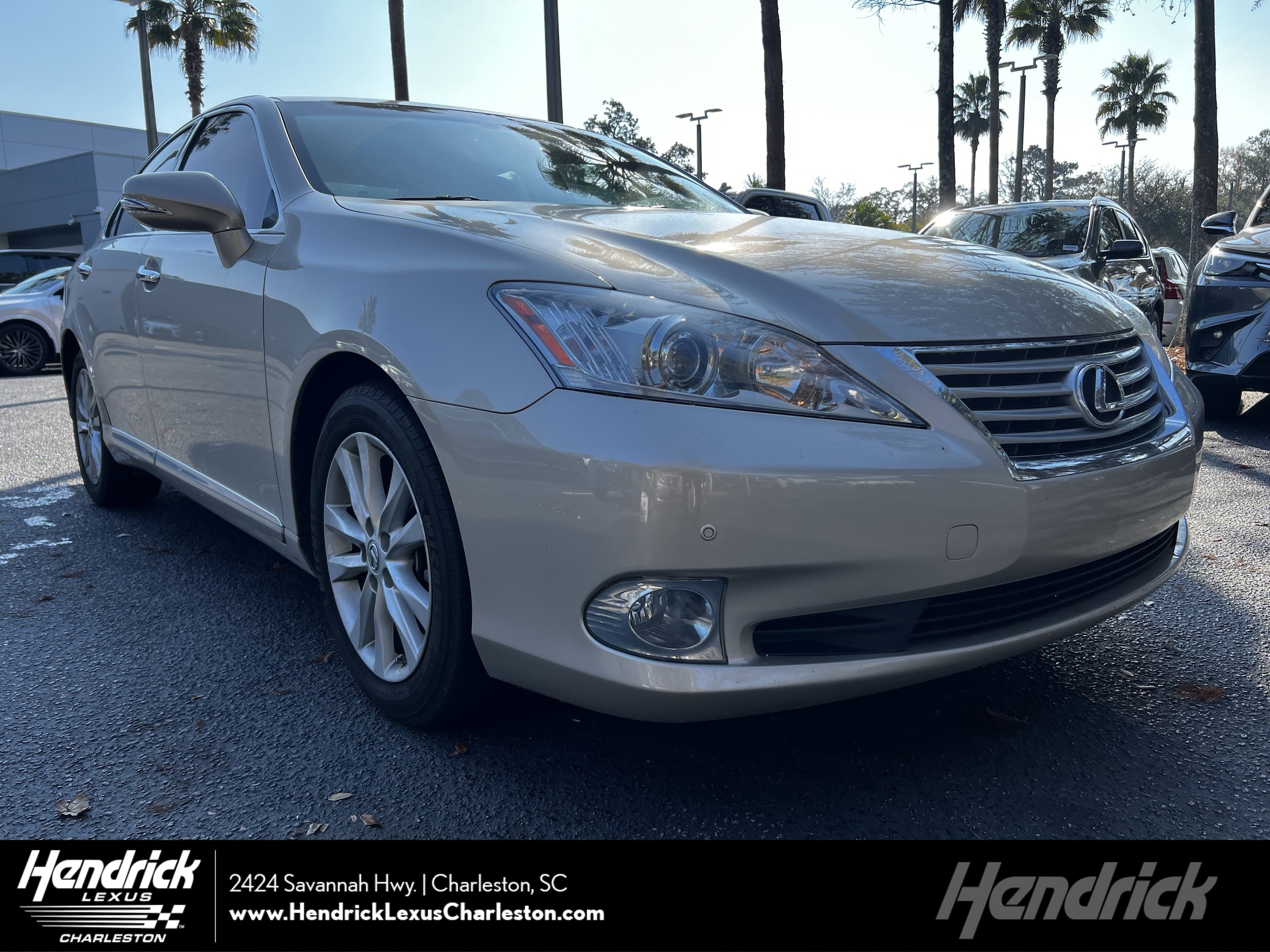 2010 Lexus ES 350's photo