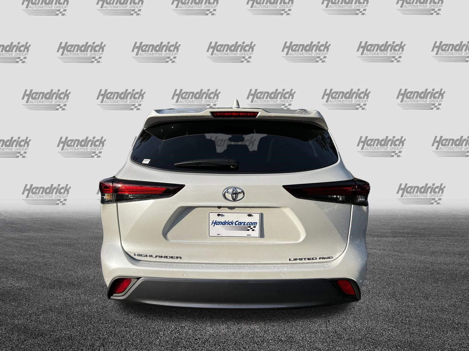 2026 Toyota Highlander Limited photo 5