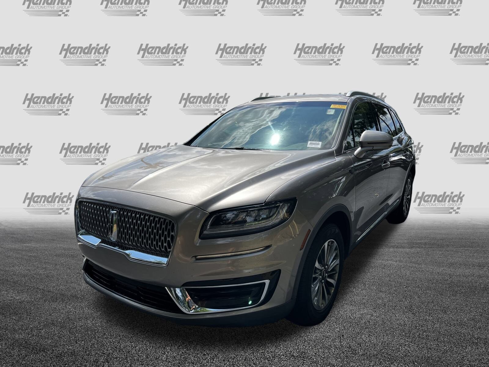 2020 Lincoln Nautilus Standard photo 3